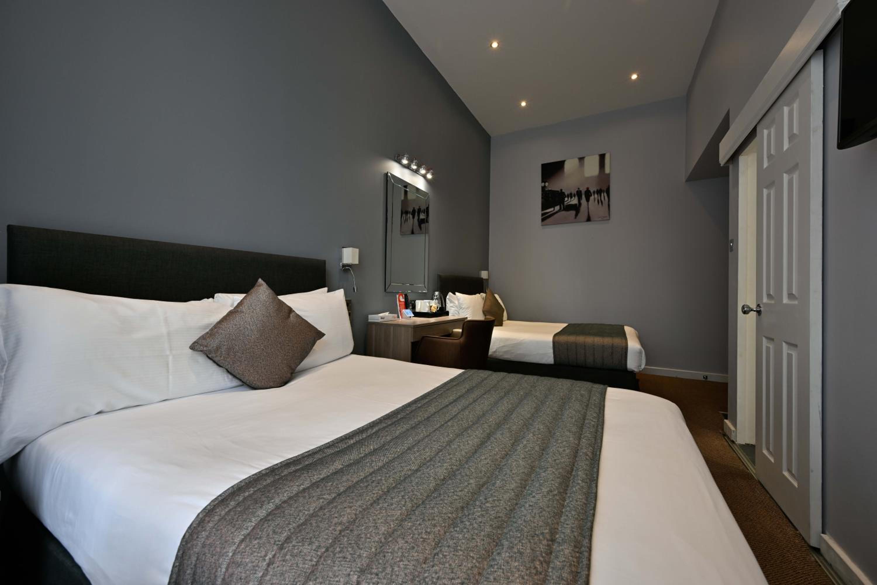 Quadruple Room photo 3