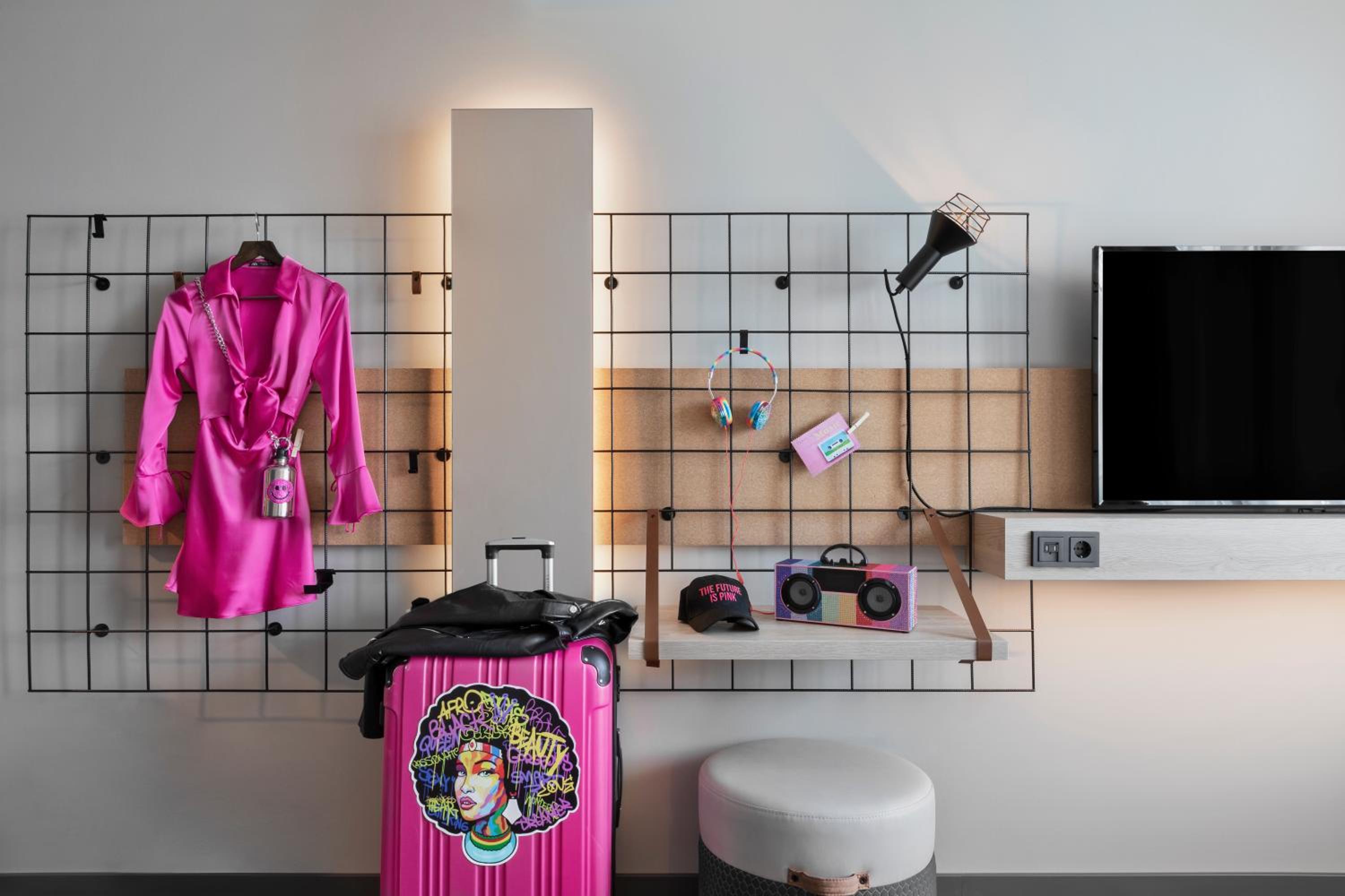 Moxy Queen Room with City View