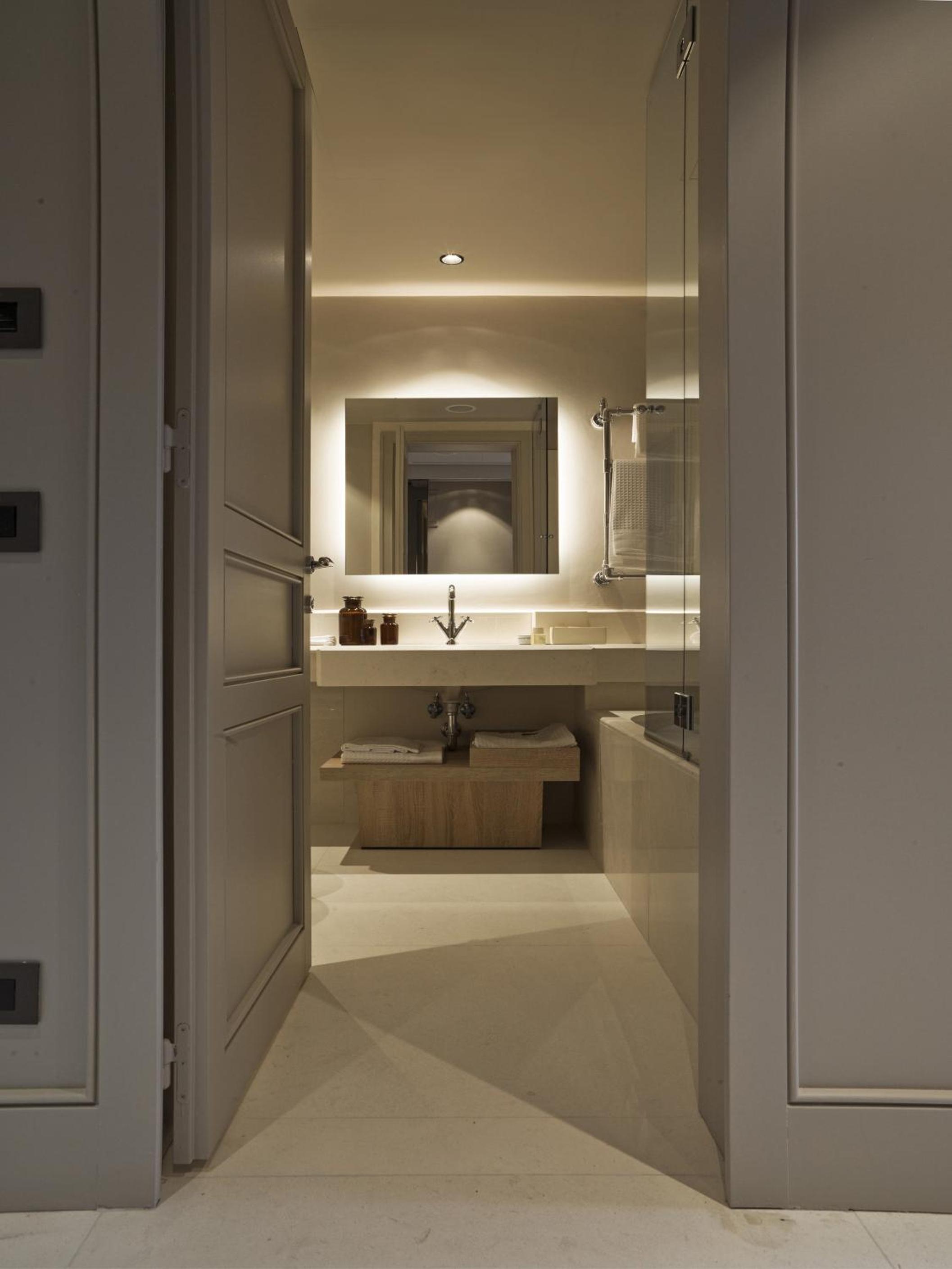 Premier Double or Twin Room - Photo 4
