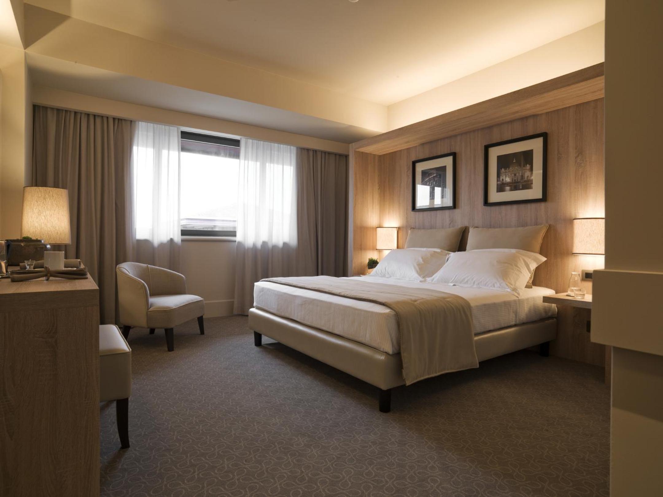 Executive Double Room - Photo 6