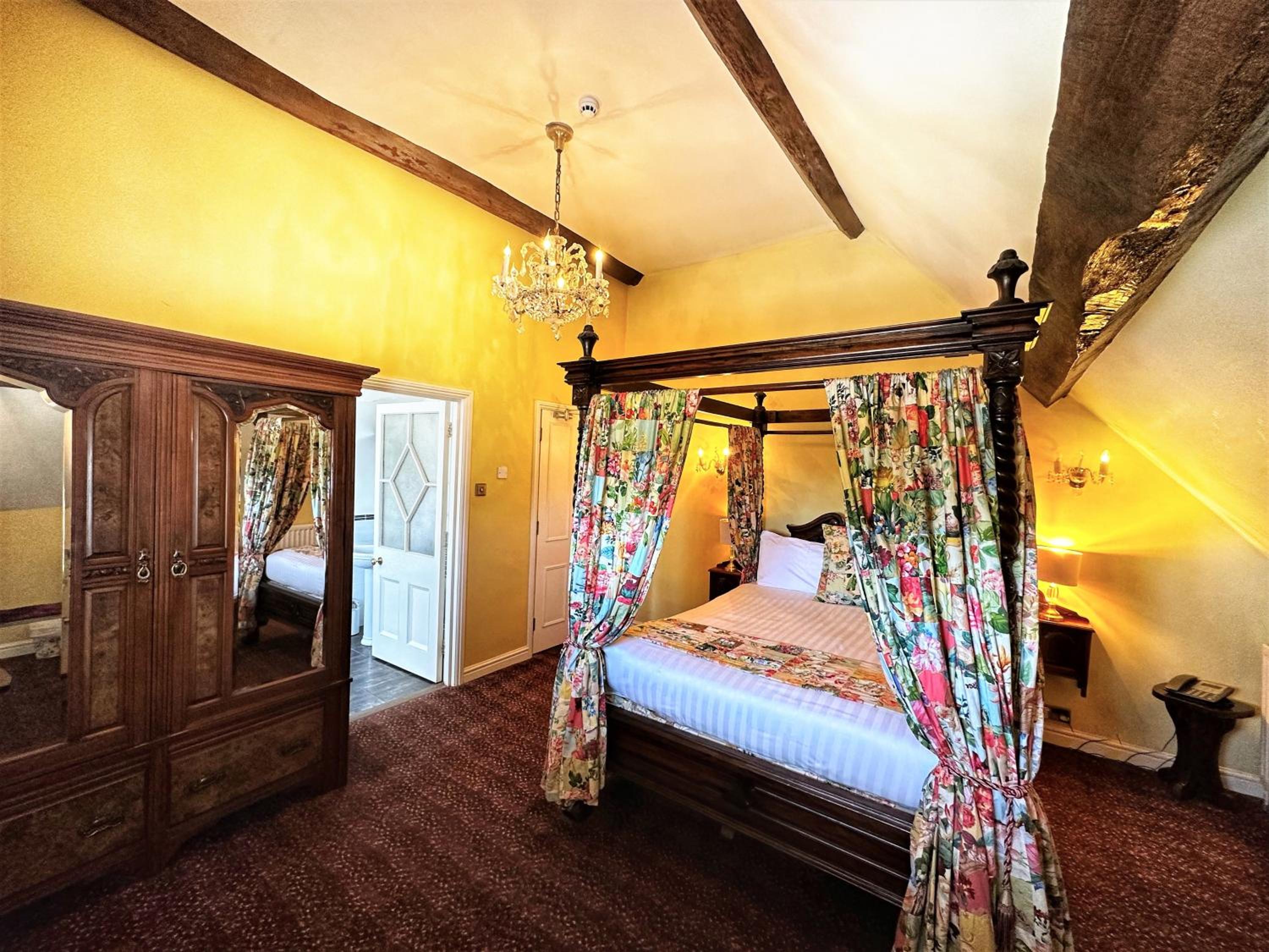 Superior Double Room - Photo 8