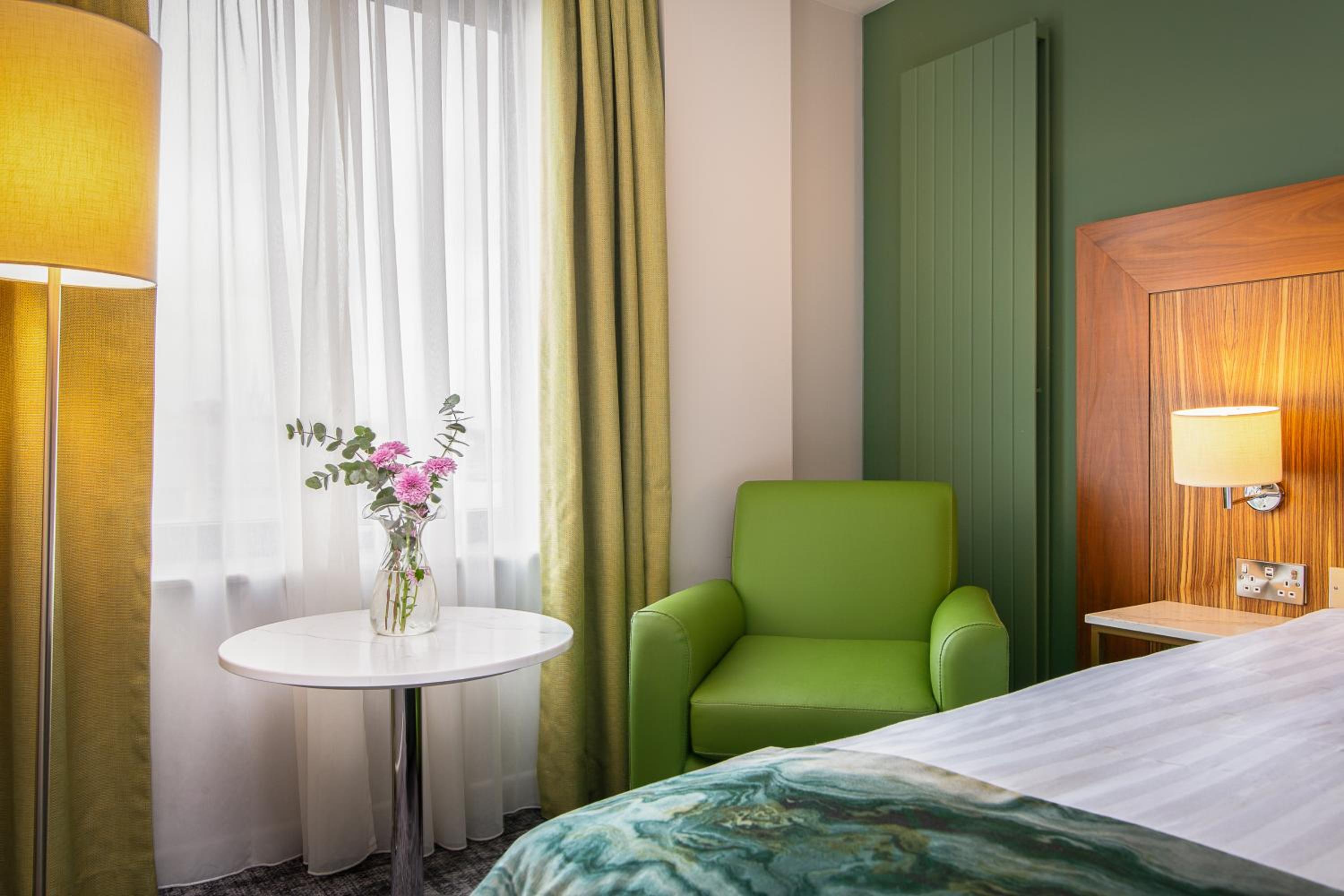 Twin Room - Photo 2