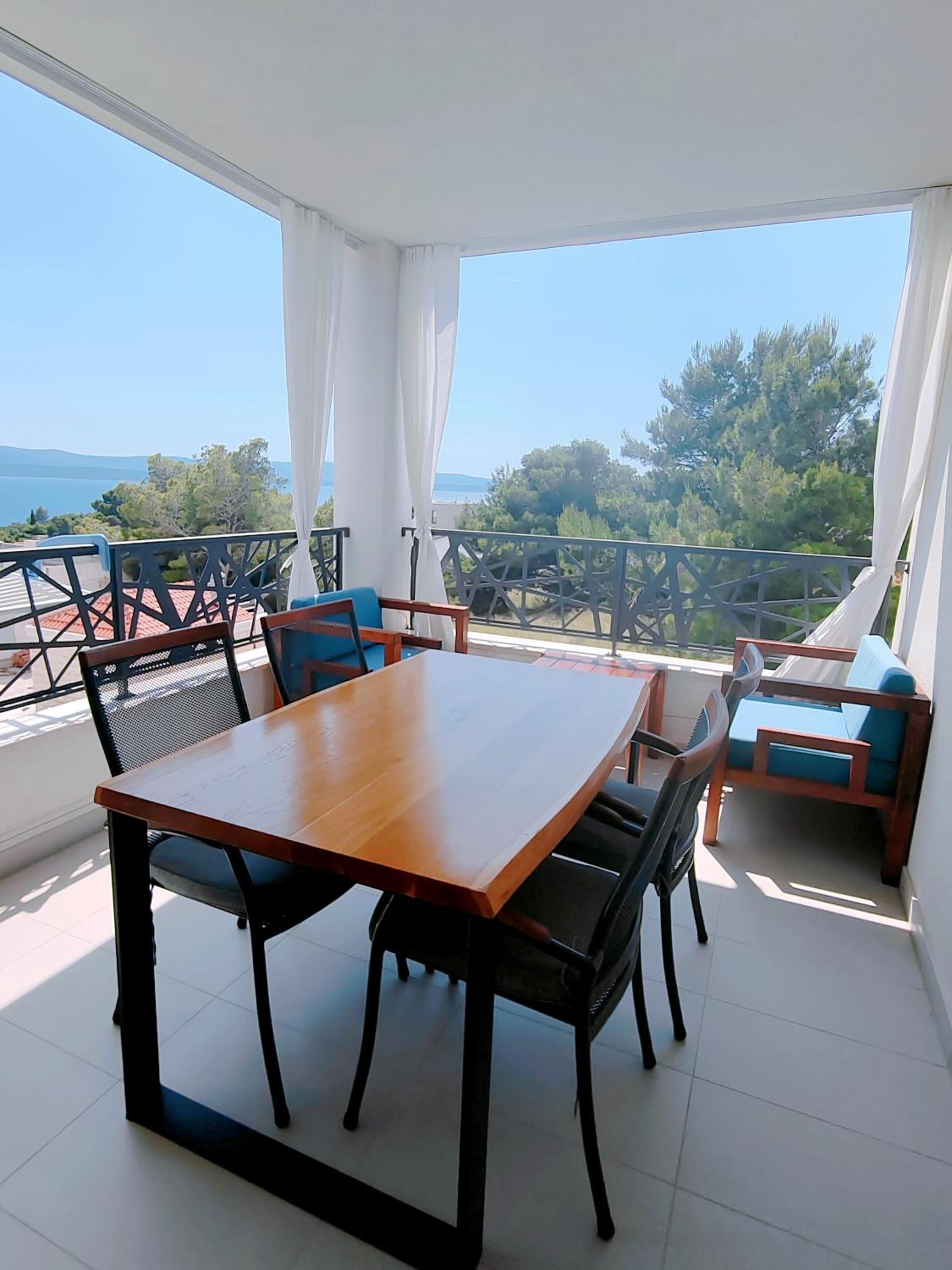 Apartment with Sea View