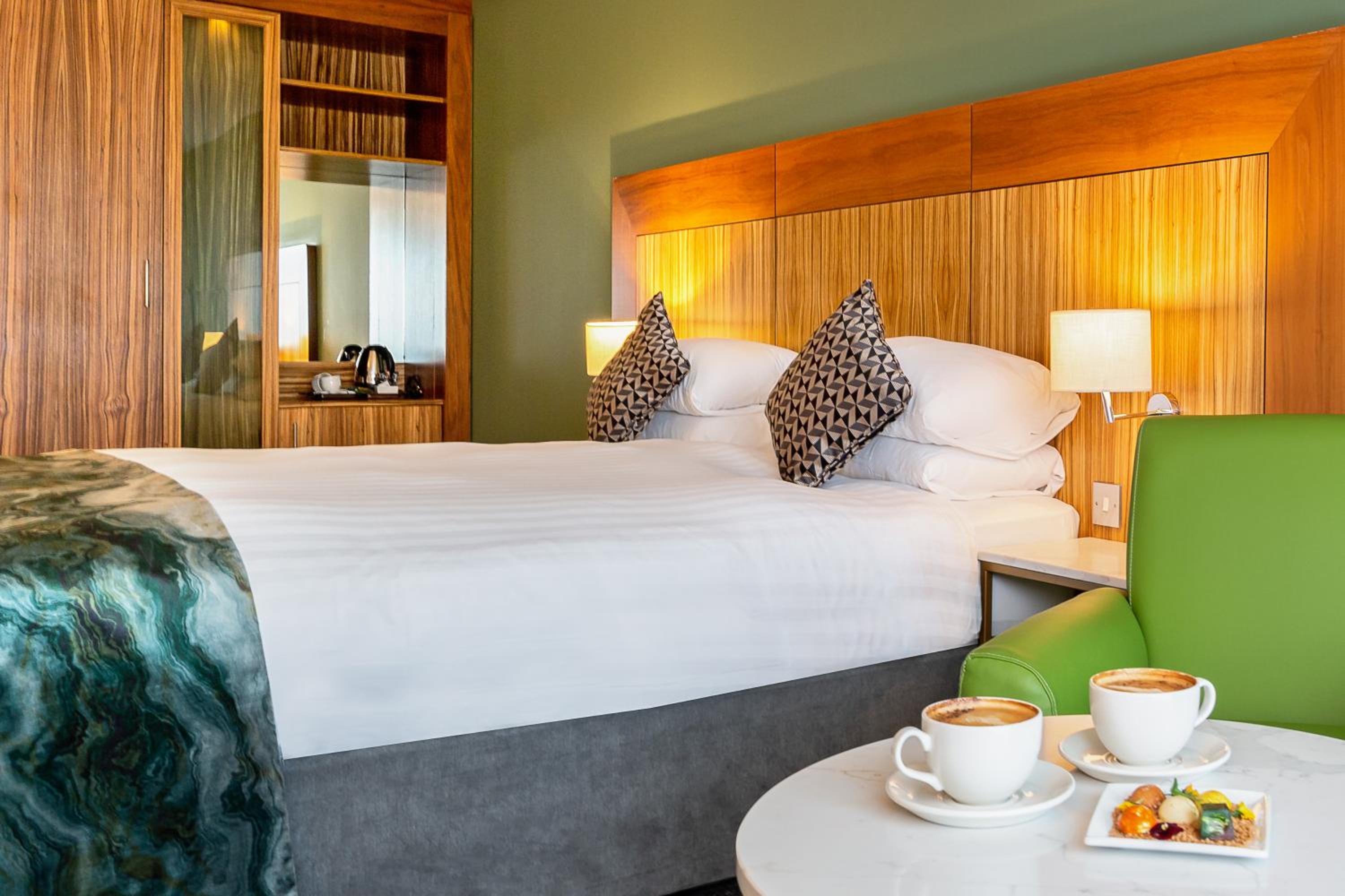 Deluxe Double Room with River View - Photo 5