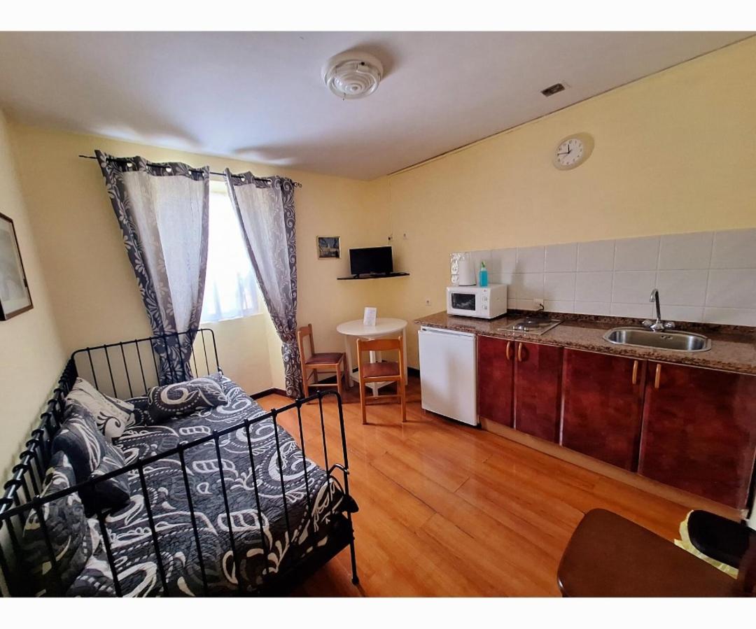 Habitación triple con baño