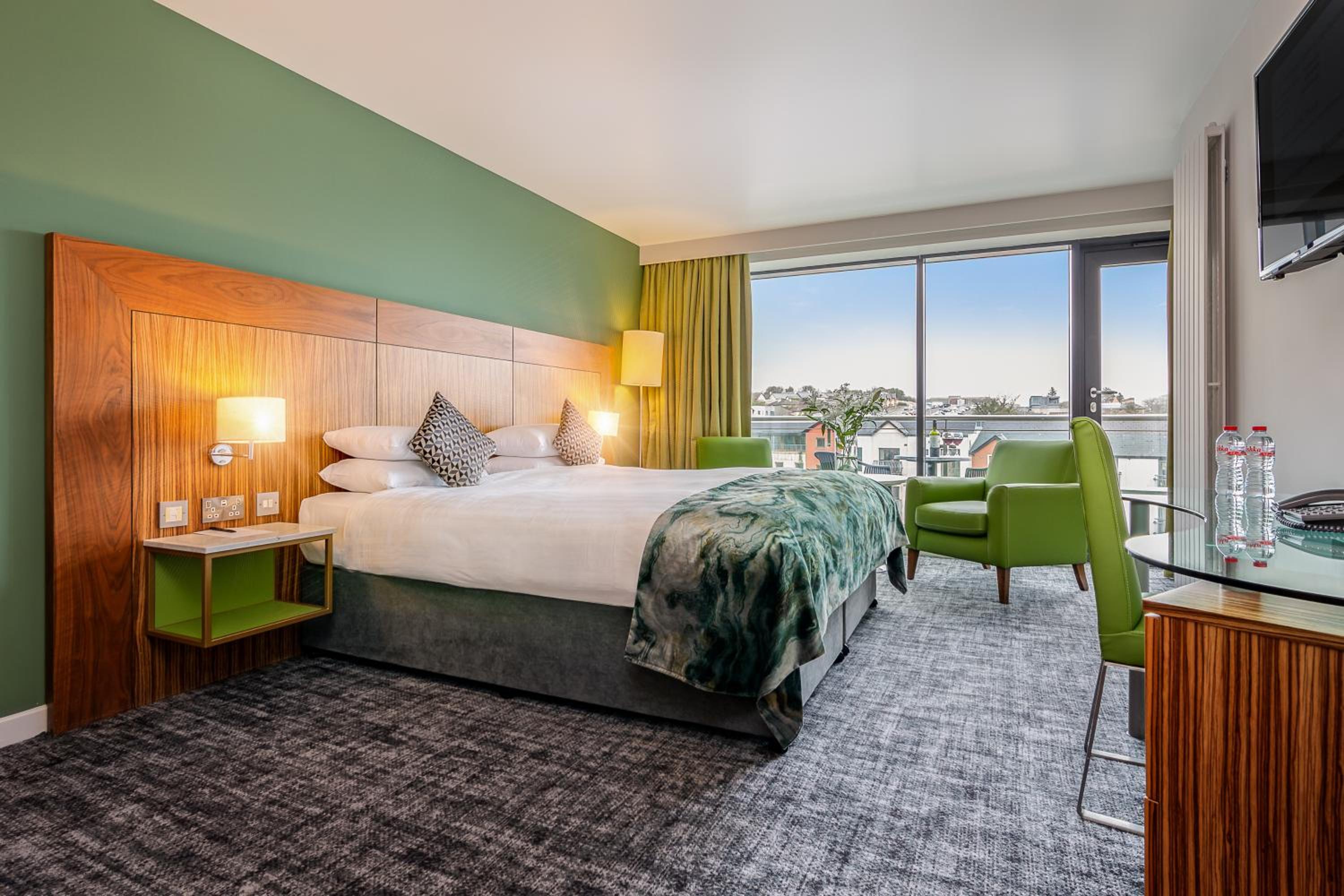 Deluxe Double Room with River View - Photo 4