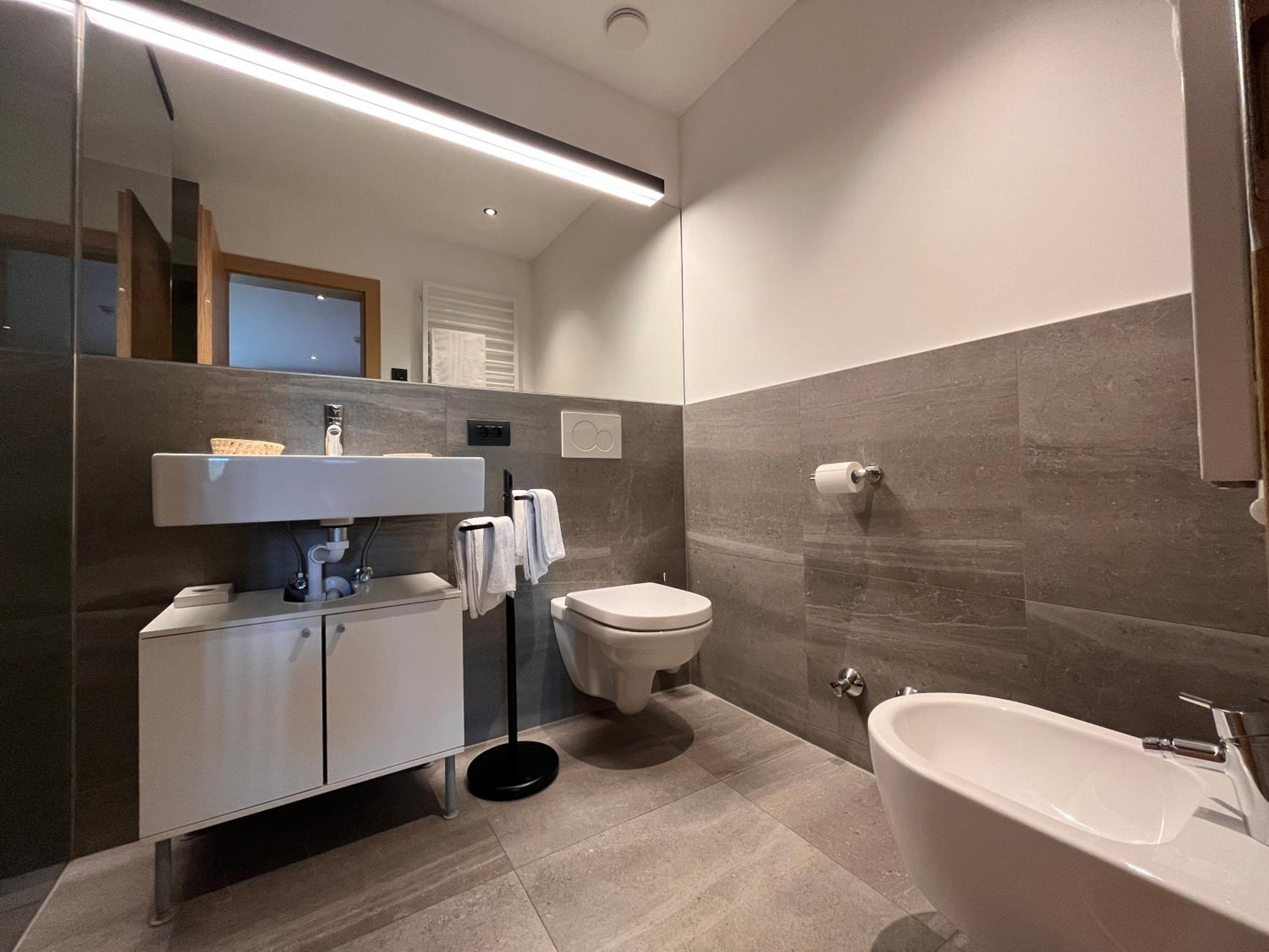 Double Or Twin Room With Balcony - Photo 2