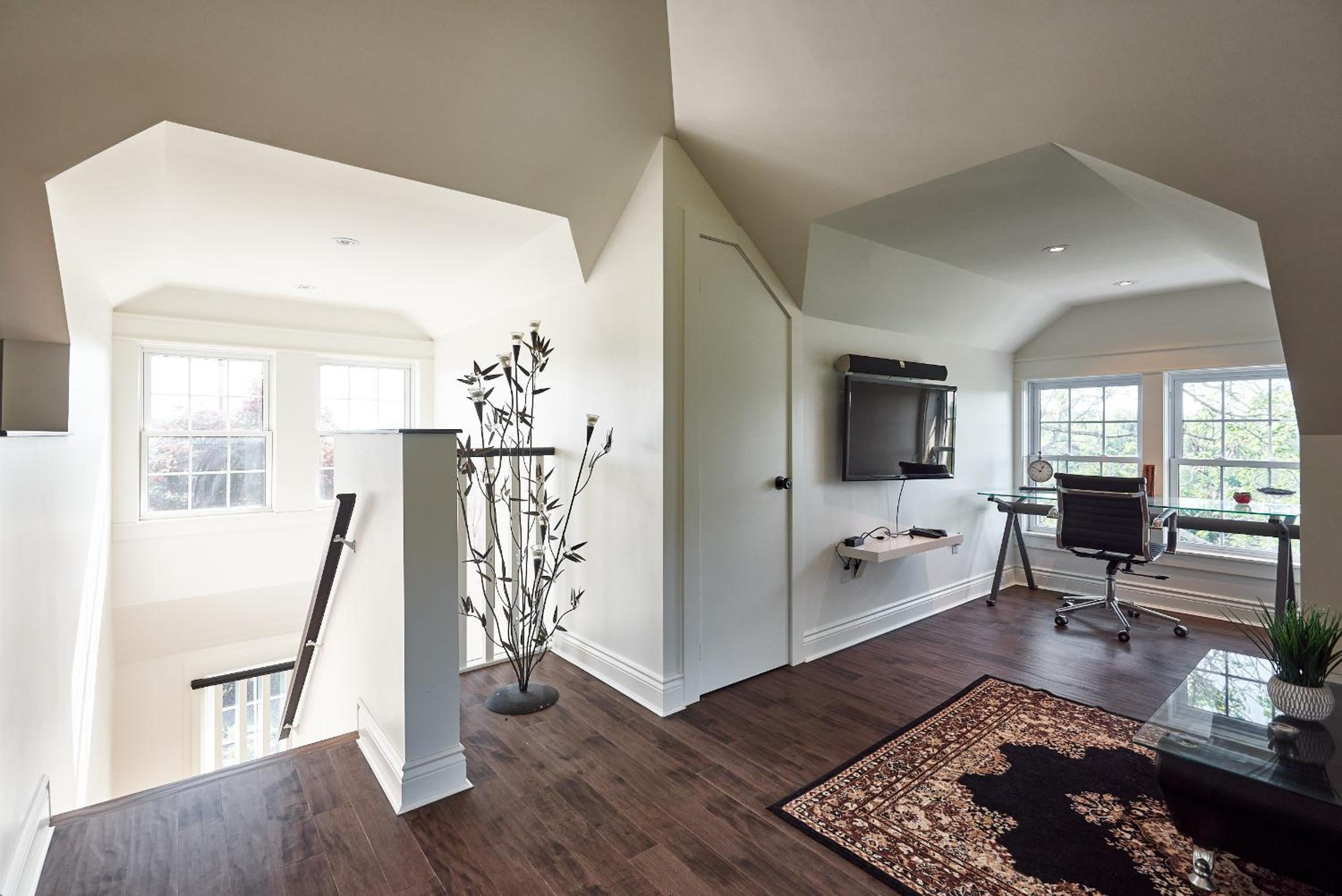 Deluxe Suite photo 3