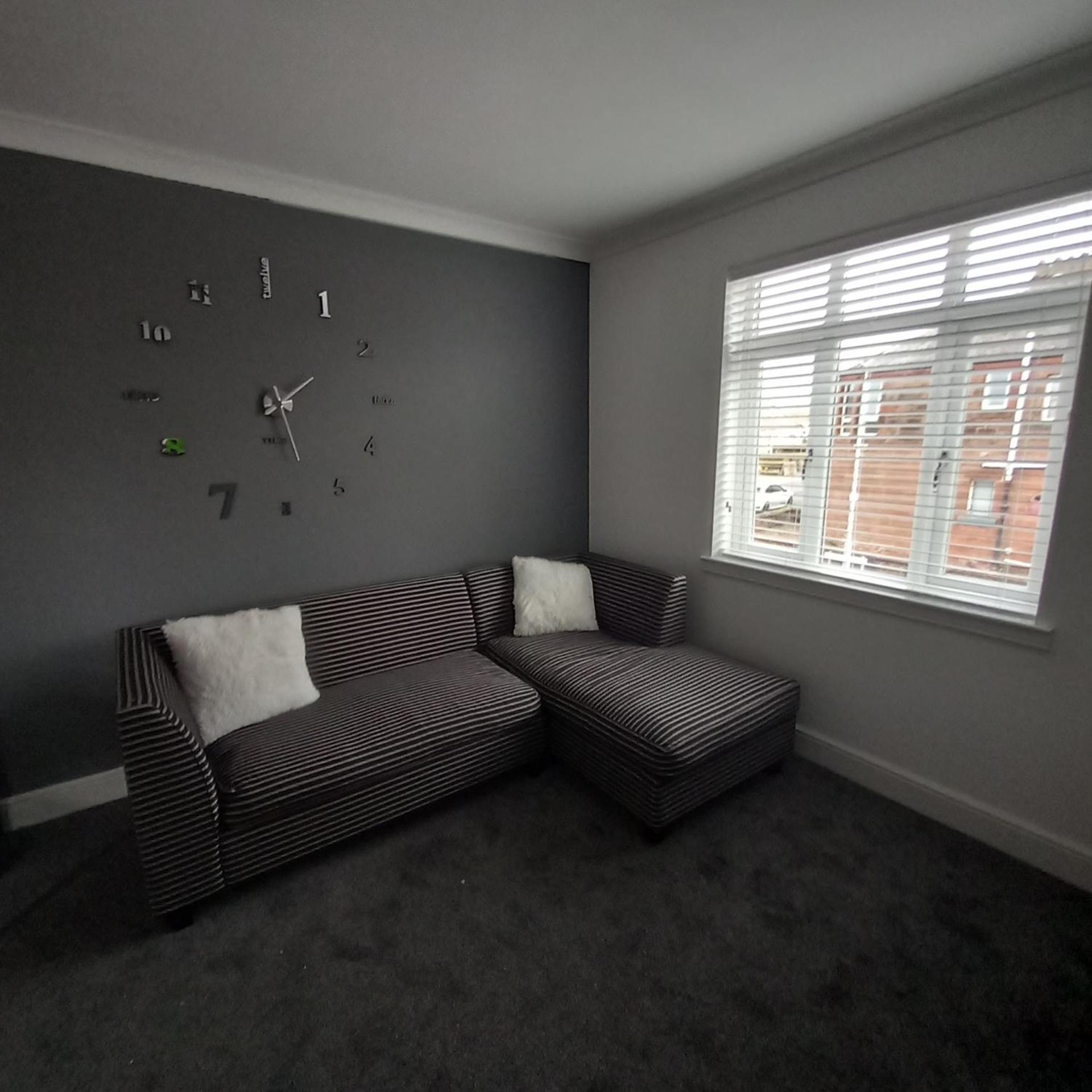Two-Bedroom Apartment photo 2