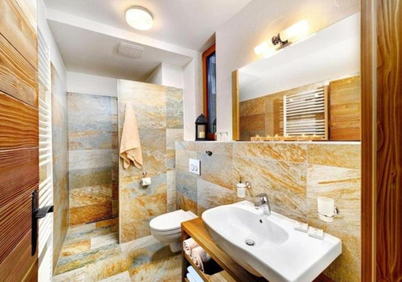 Mountain Chalet LUX photo 2