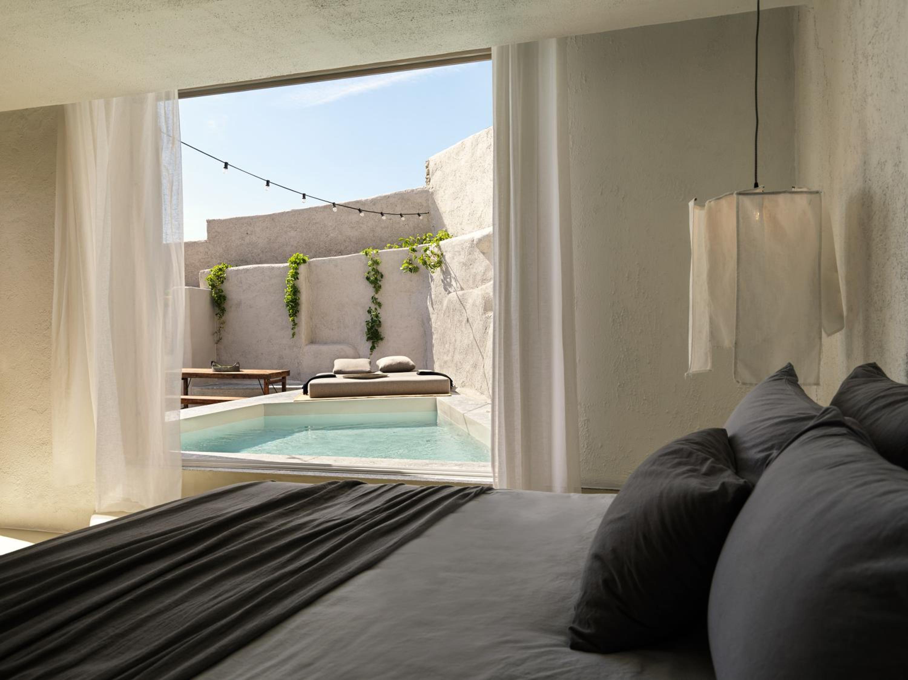 Hideout Suite with Private Pool & Yard - Photo 2