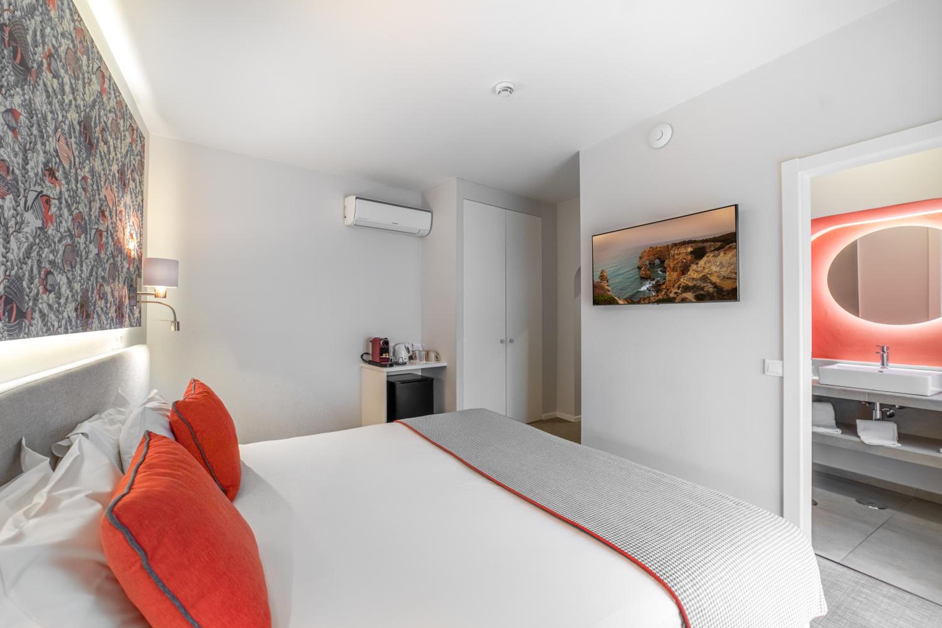 Double Room with Street View photo 1