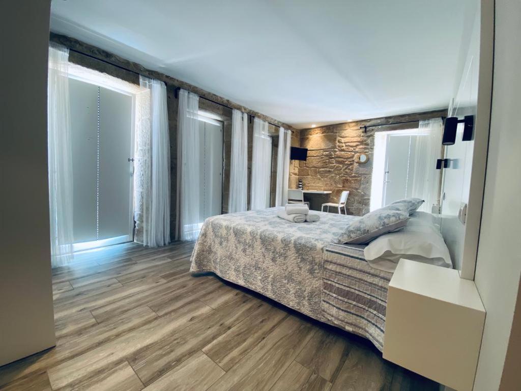 Deluxe Double Room with Balcony and Sea View photo 3