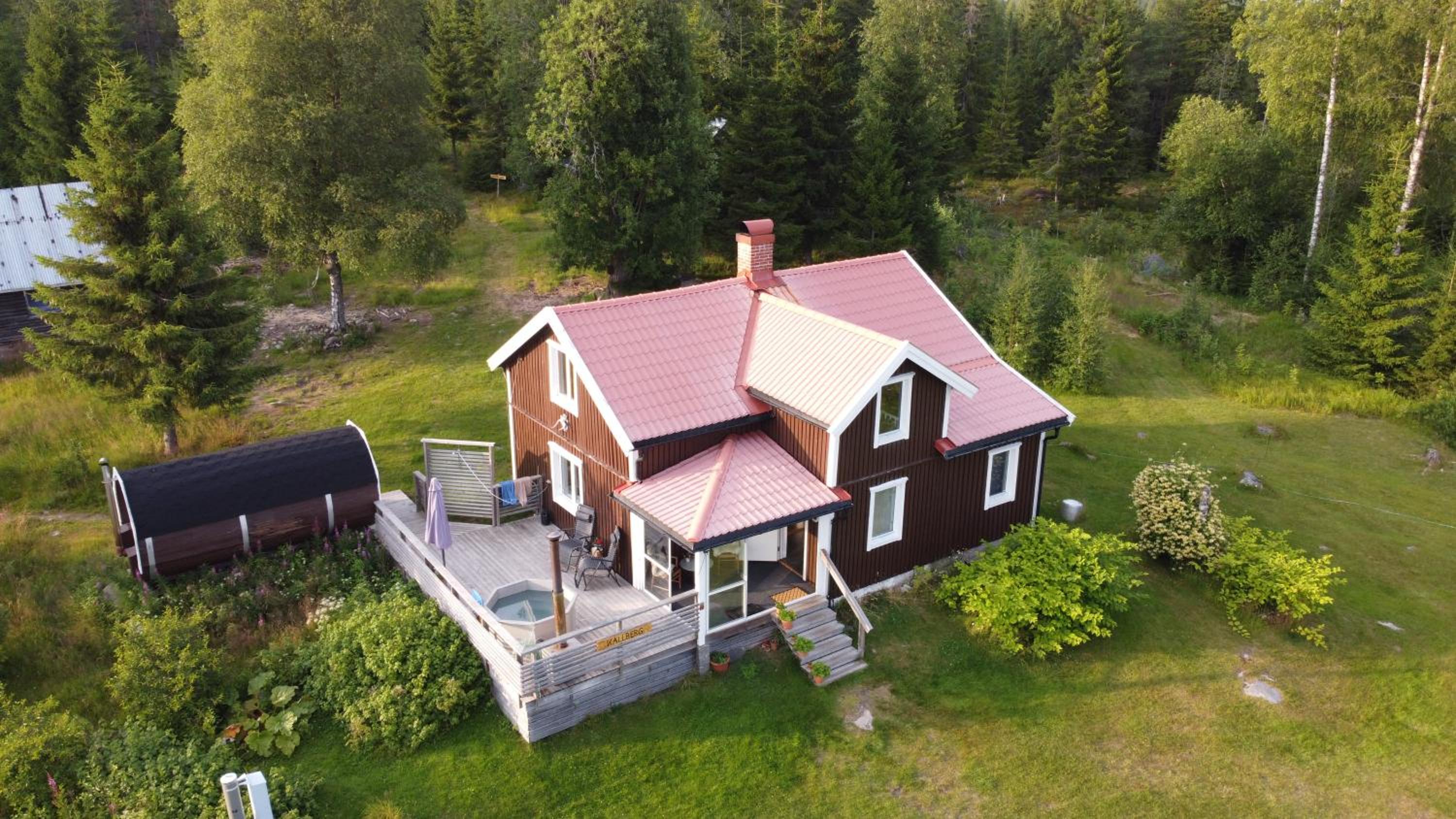 Two-Bedroom House - Photo 41