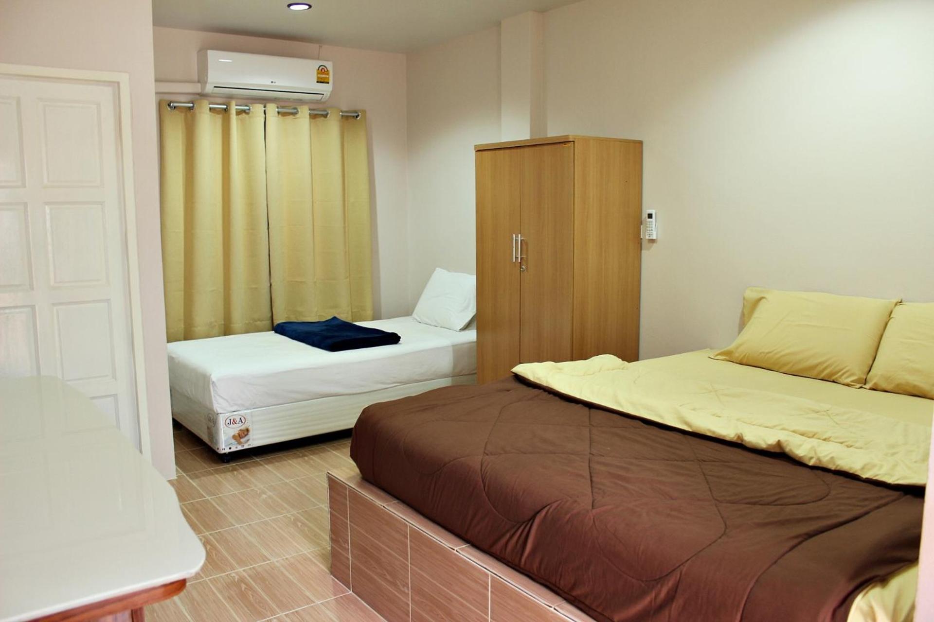 Basic Triple Room