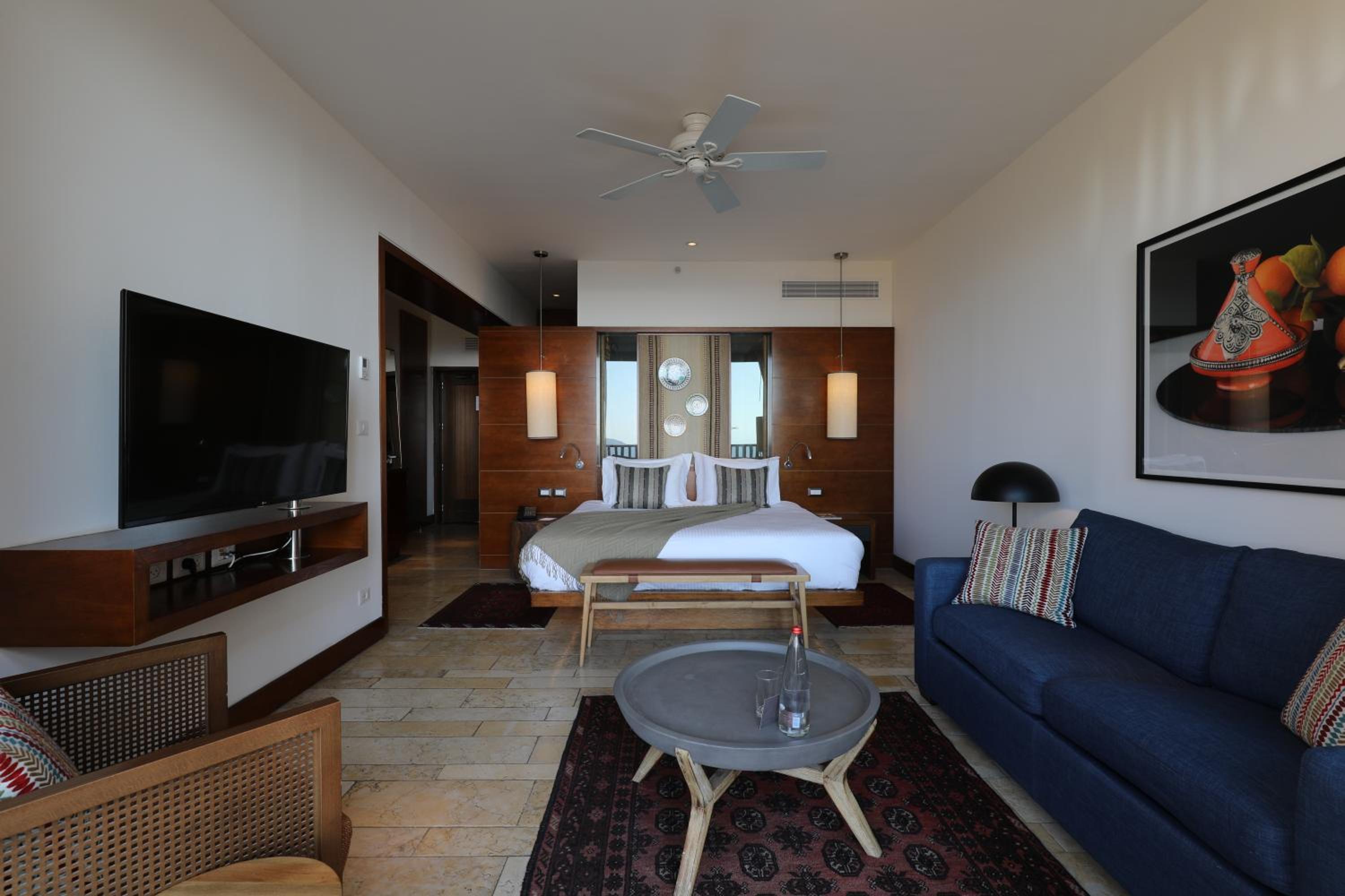 Double Room with Balcony - Photo 3
