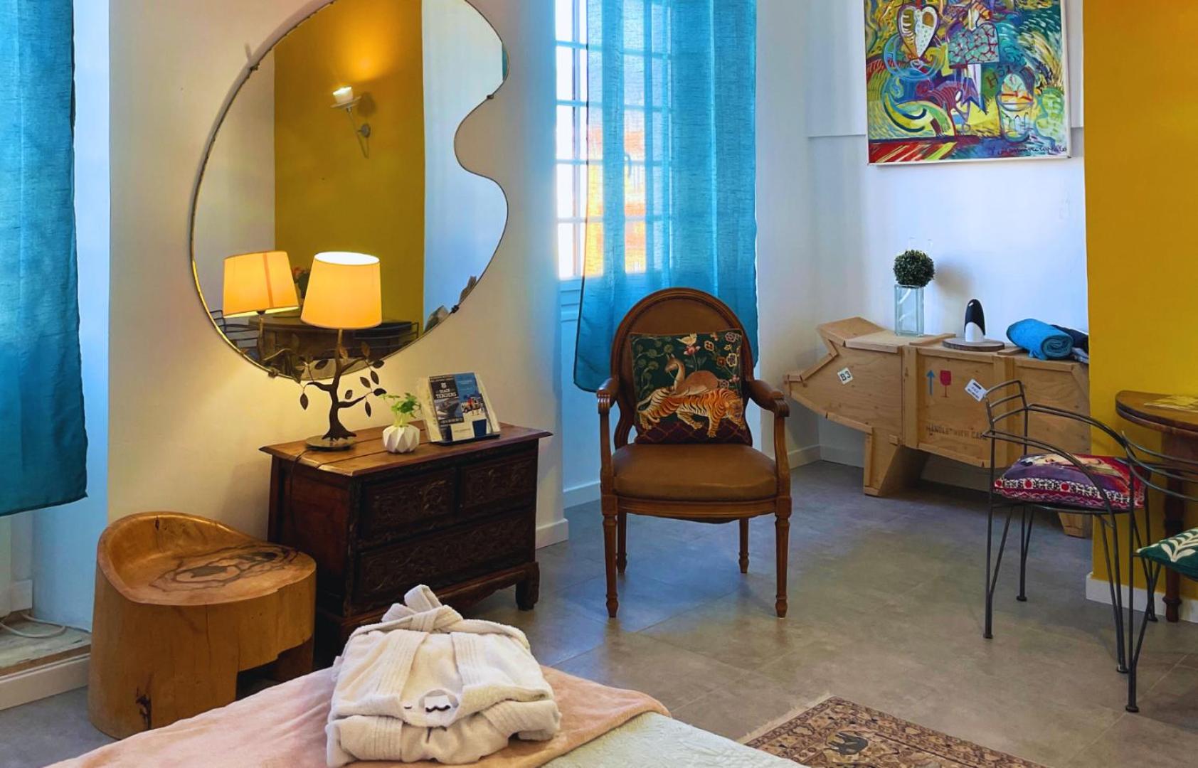 Studio (2 Adults) - Atelier