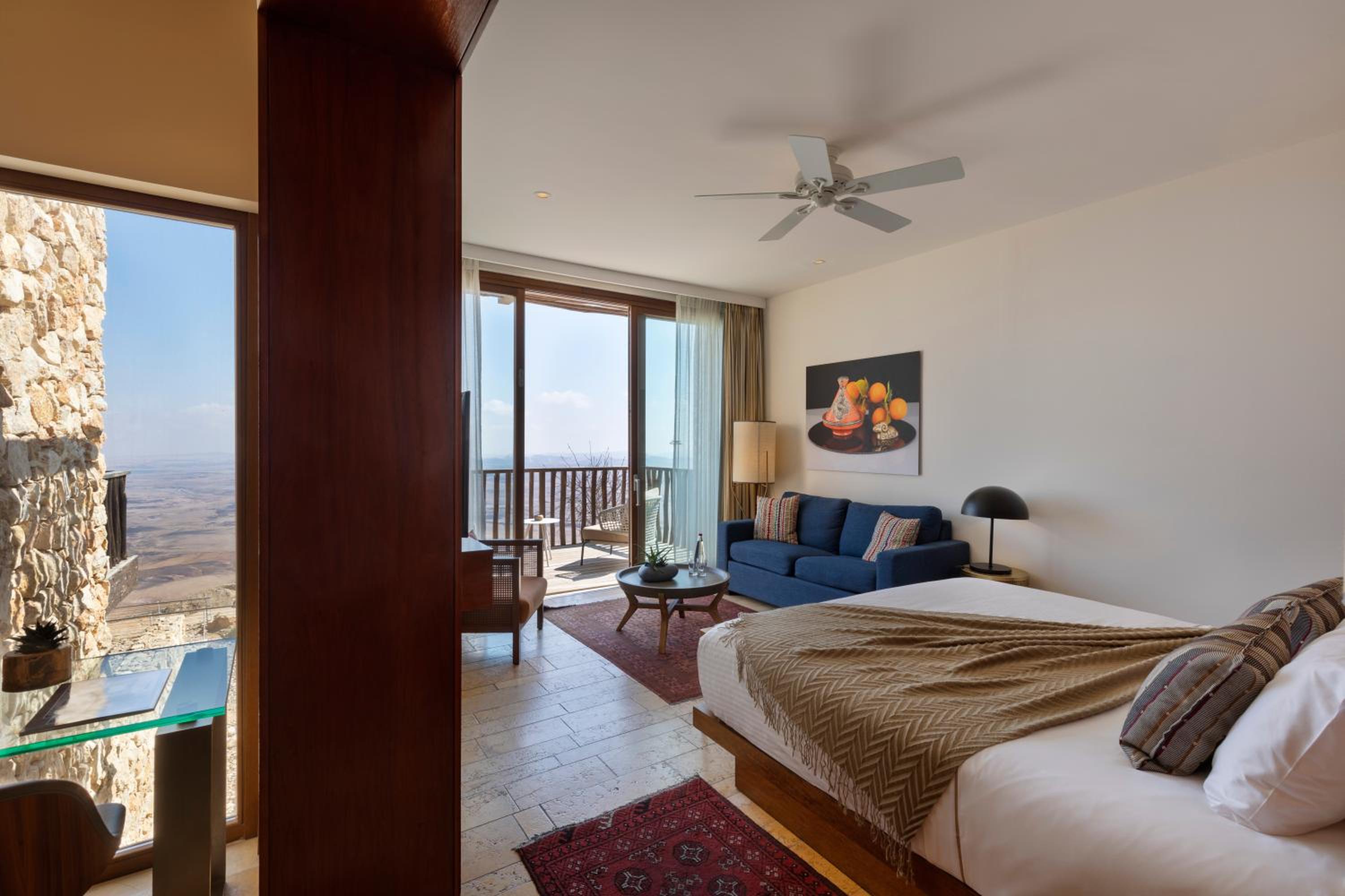 Double room with Balcony and Crater View (2 Adults) - Photo 1