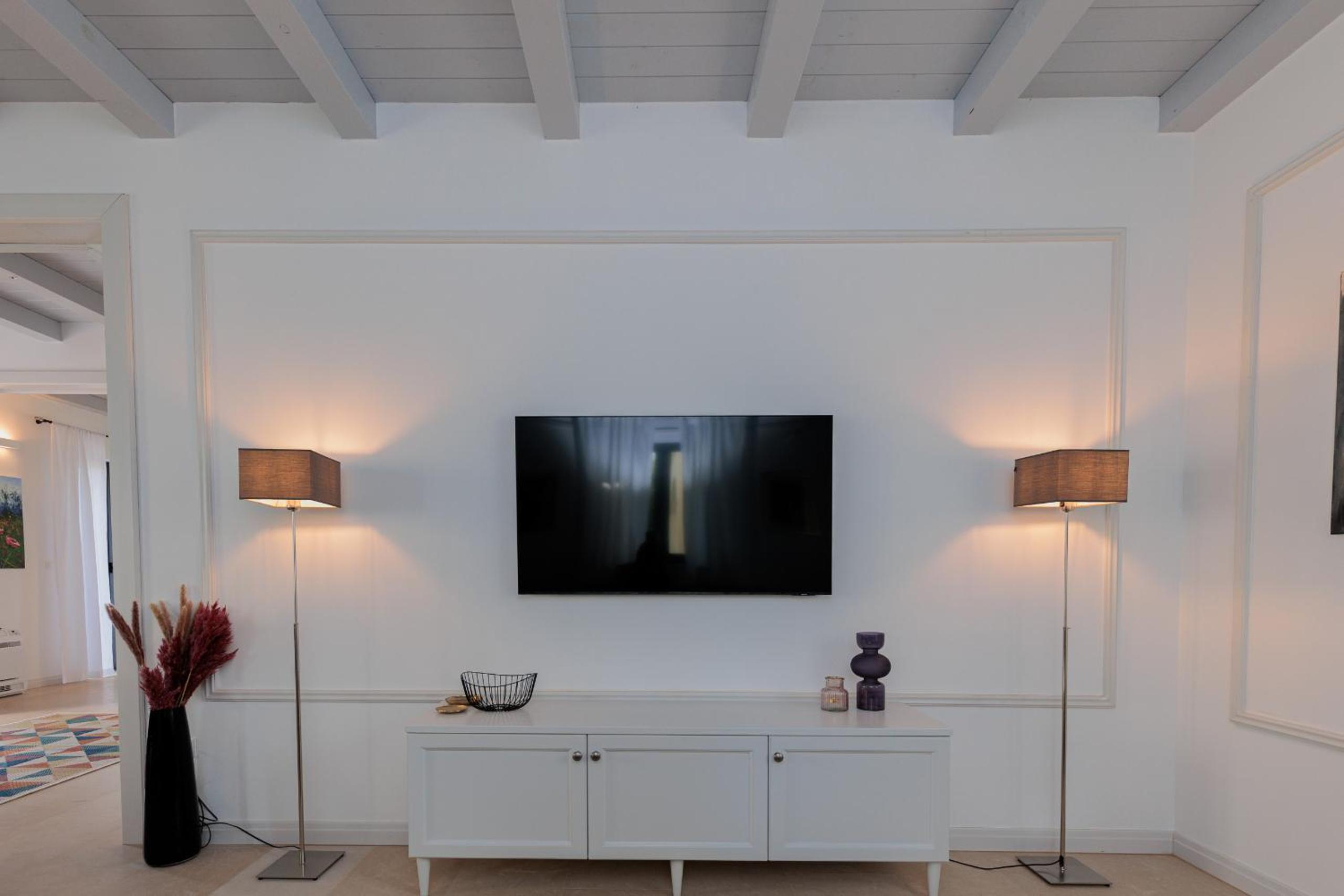 Villa photo 1