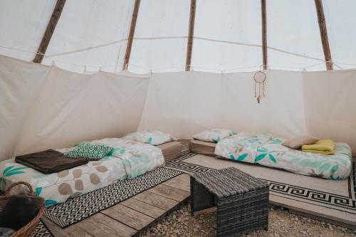 Tent - Photo 3