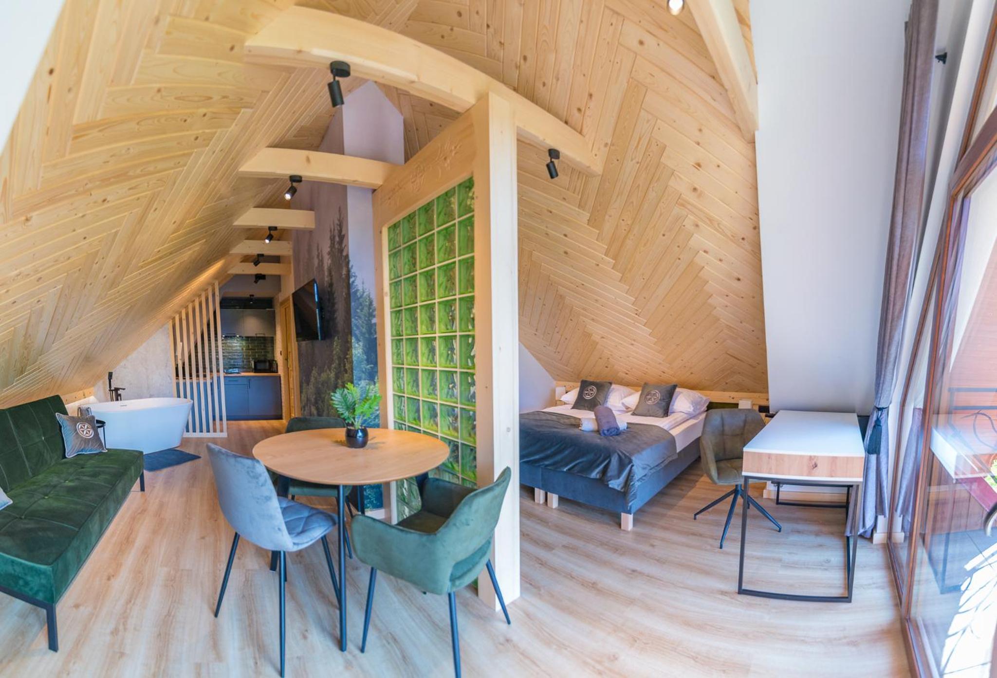 Suite with Mountain View - Photo 1