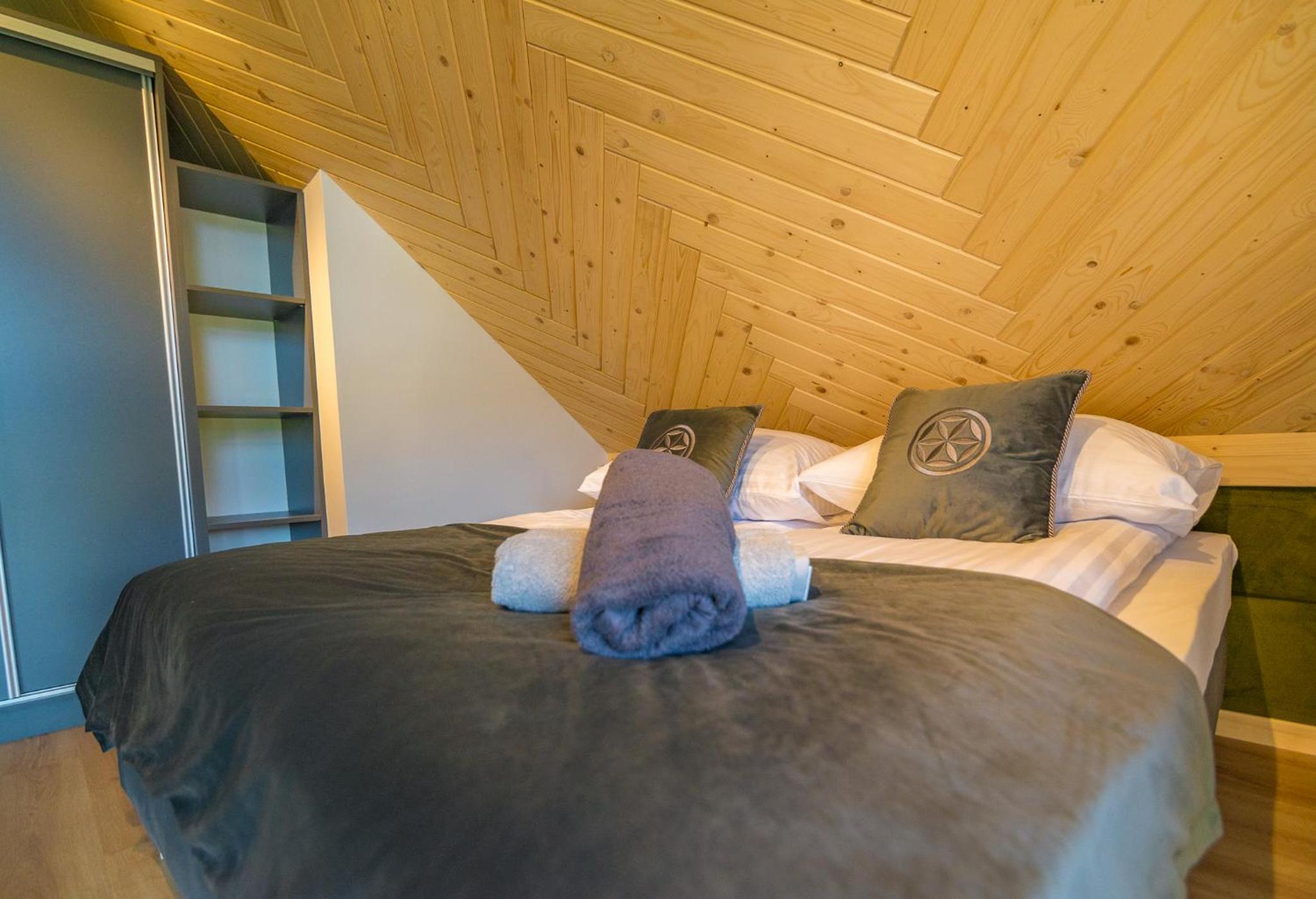 Suite with Mountain View - Photo 30