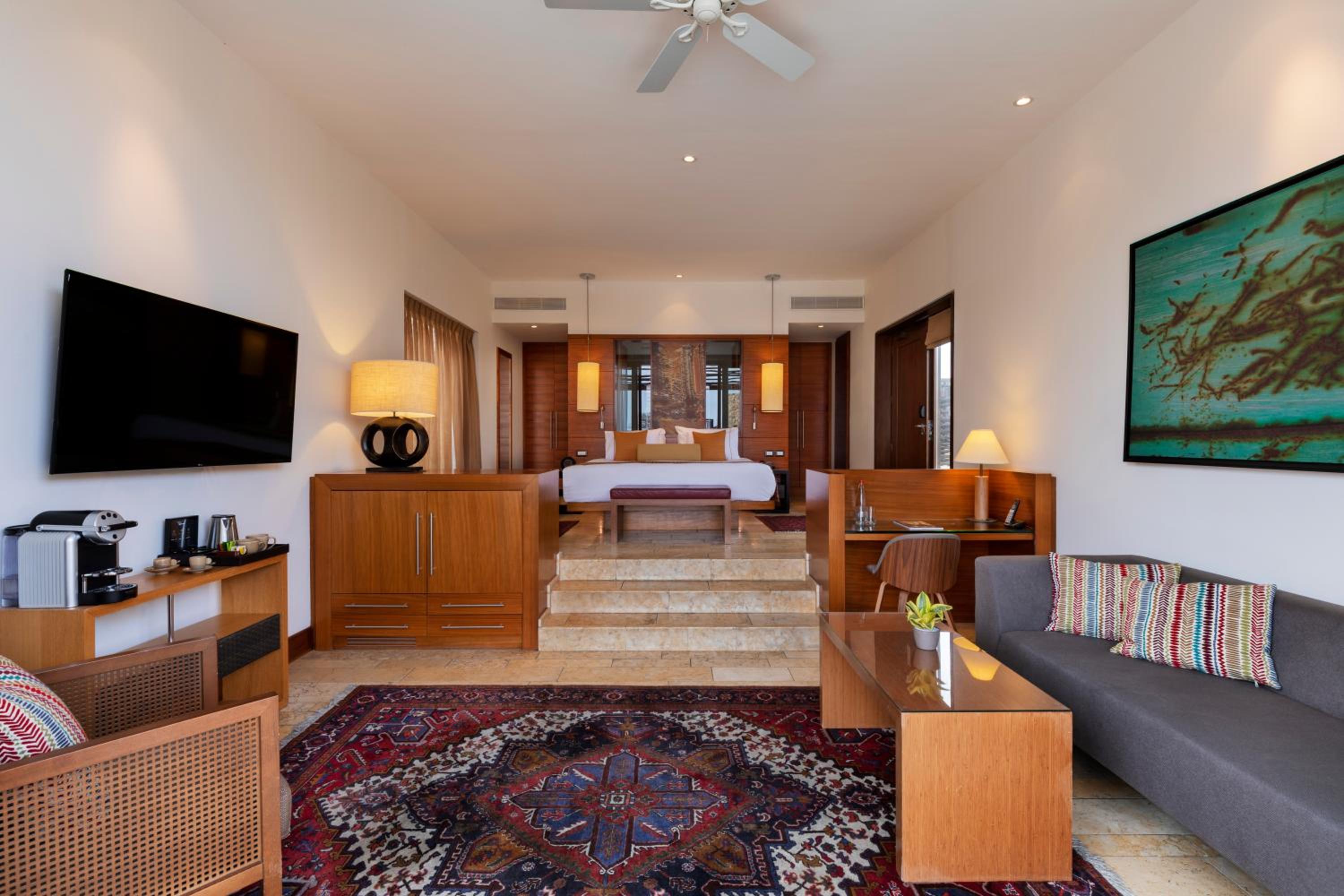 Desert View Romantic Villa - Photo 1