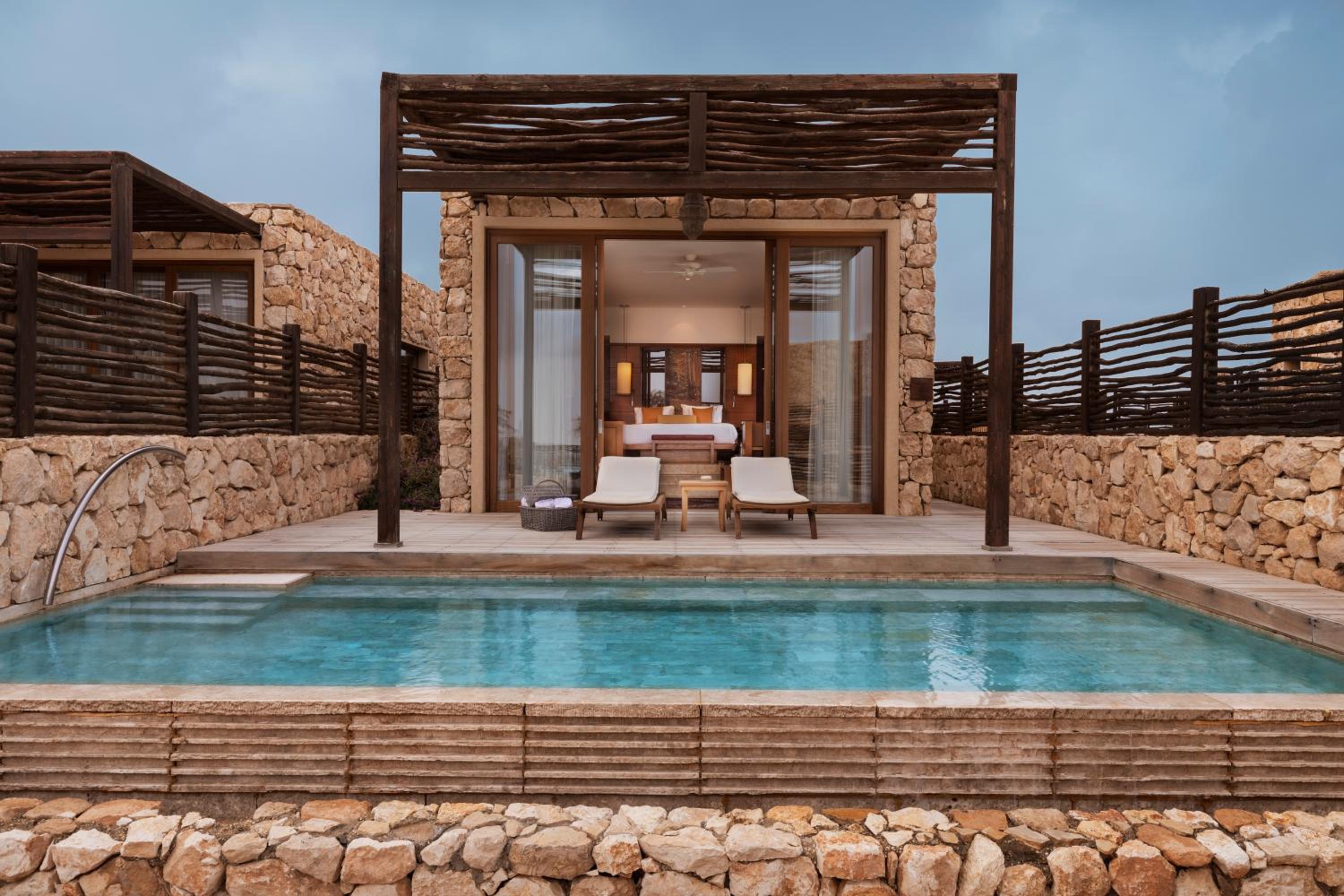 Desert View Romantic Villa - Photo 5