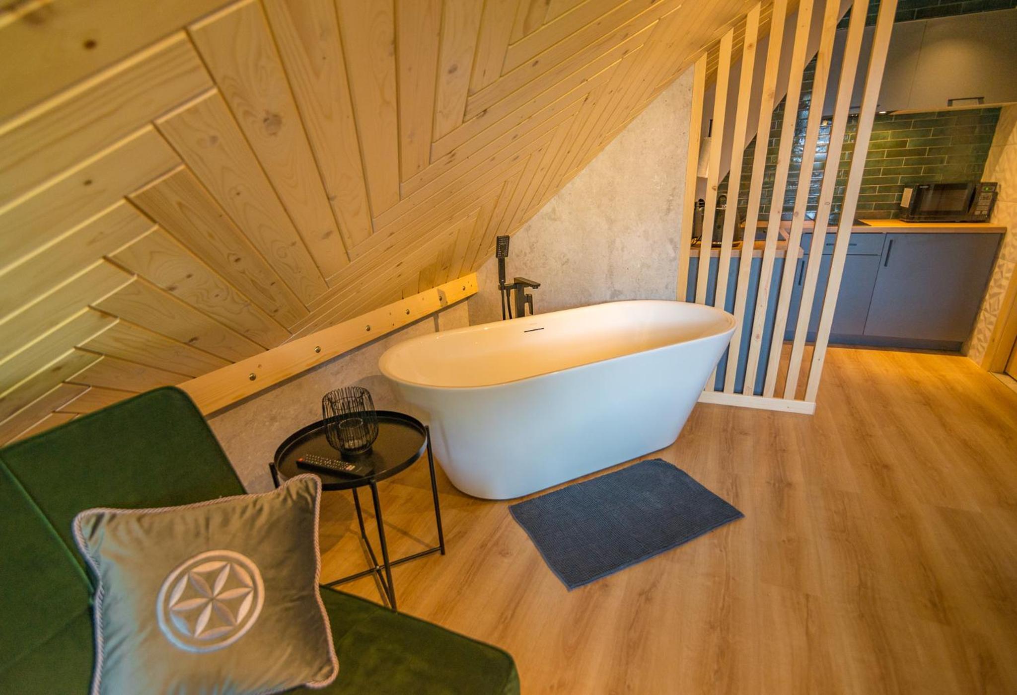 Suite with Mountain View - Photo 33