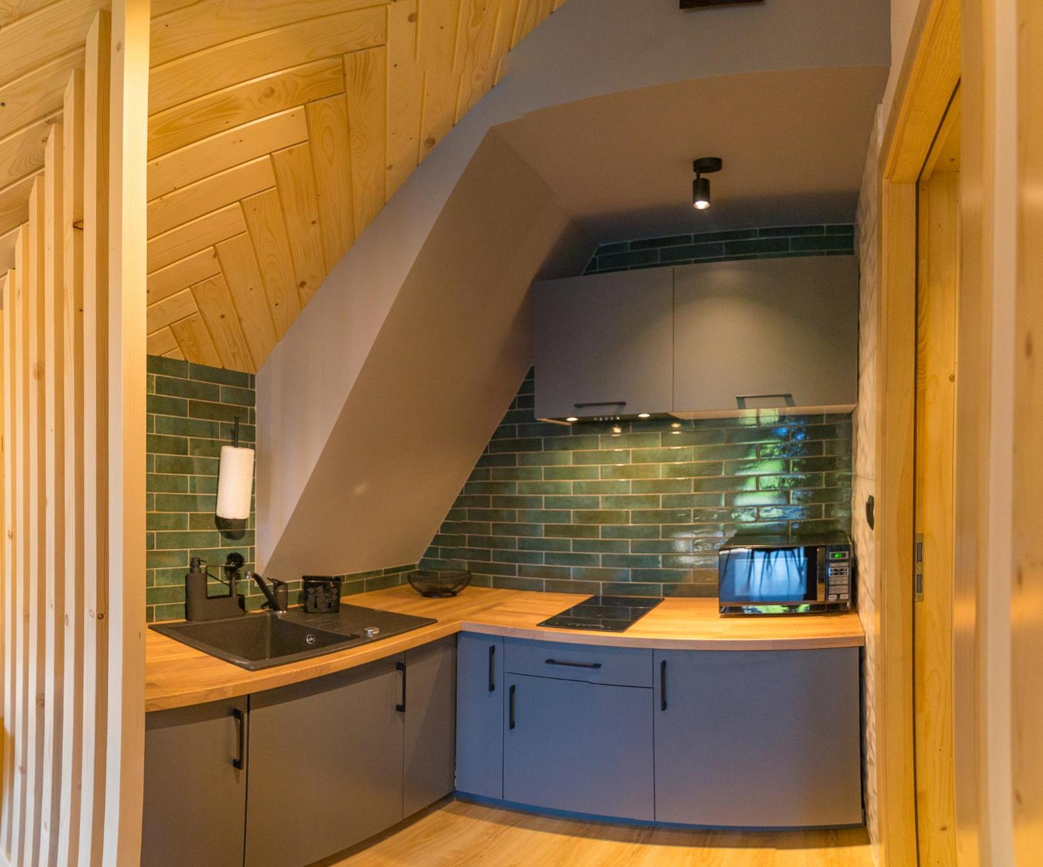 Suite with Mountain View - Photo 23