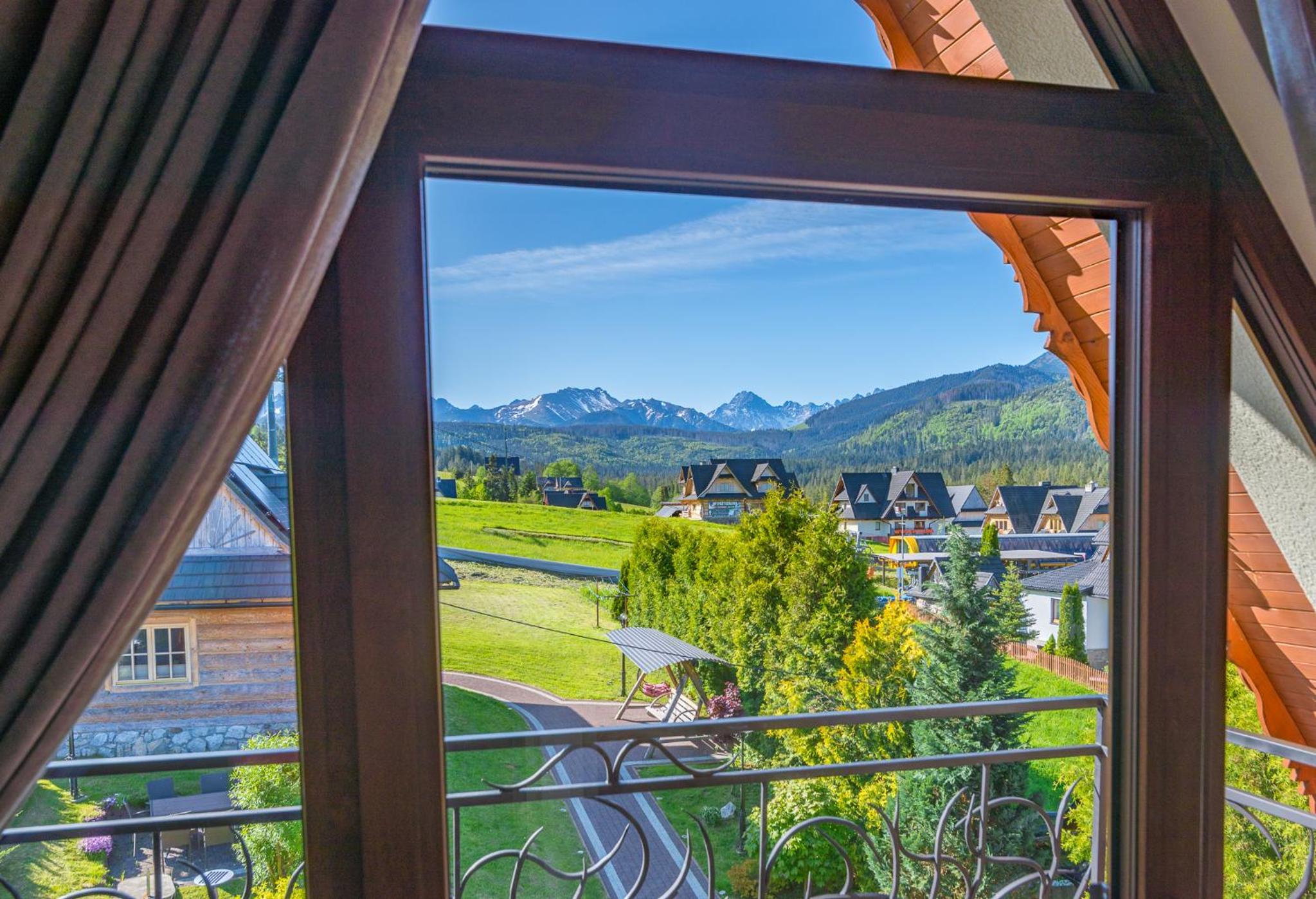 Suite with Mountain View - Photo 51