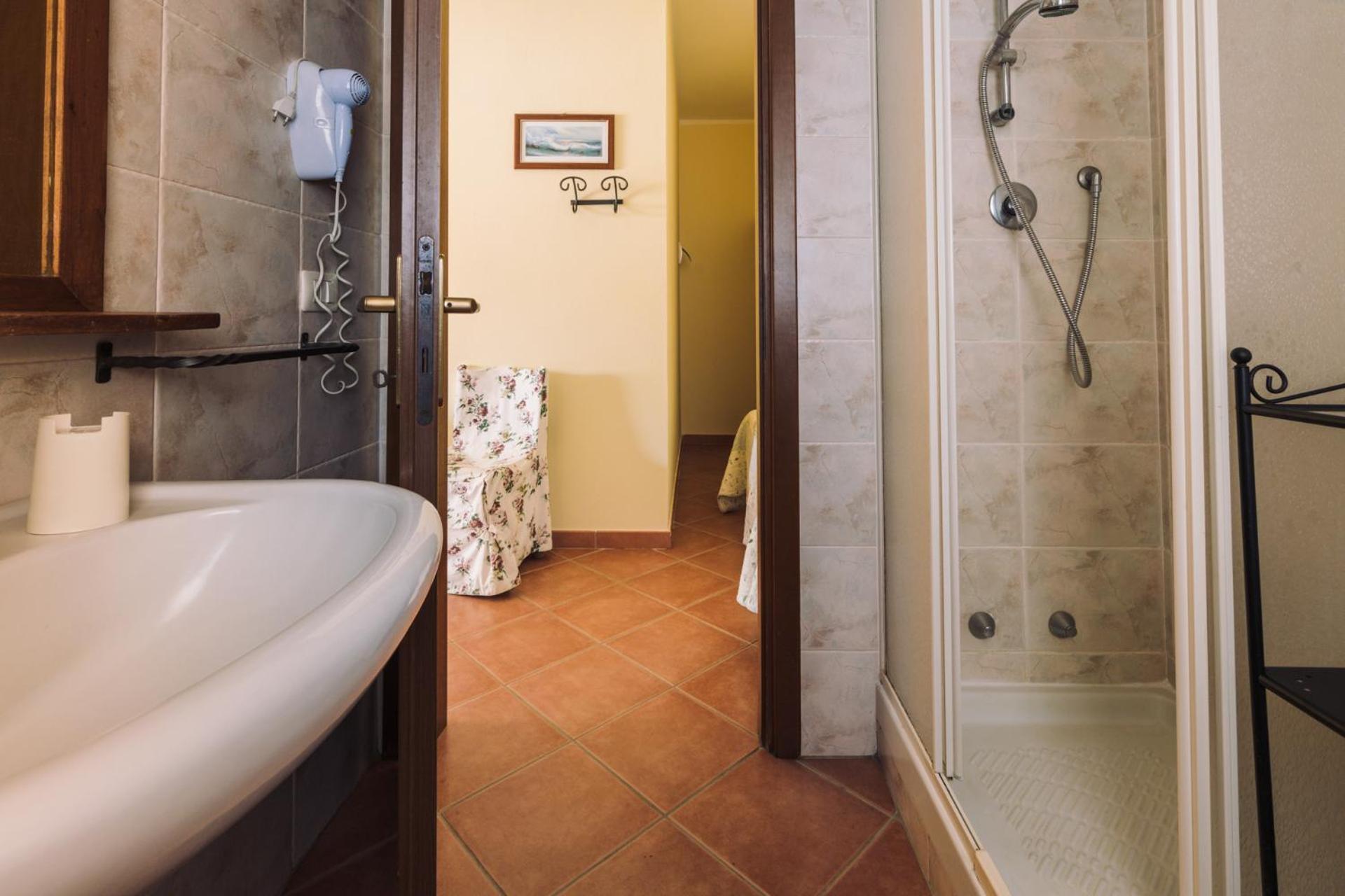 Standard Triple Room photo 3