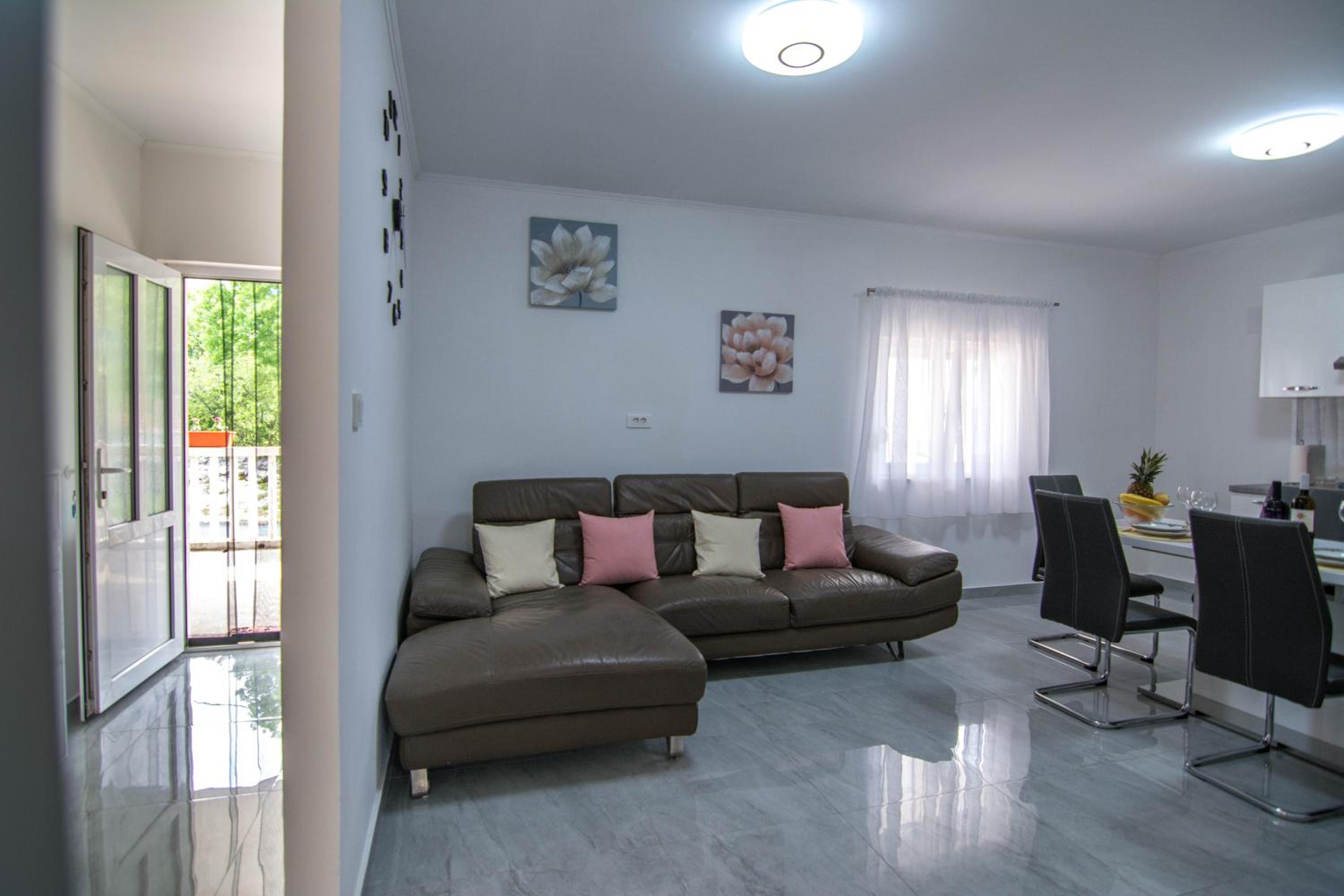 Three-Bedroom Apartment photo 1