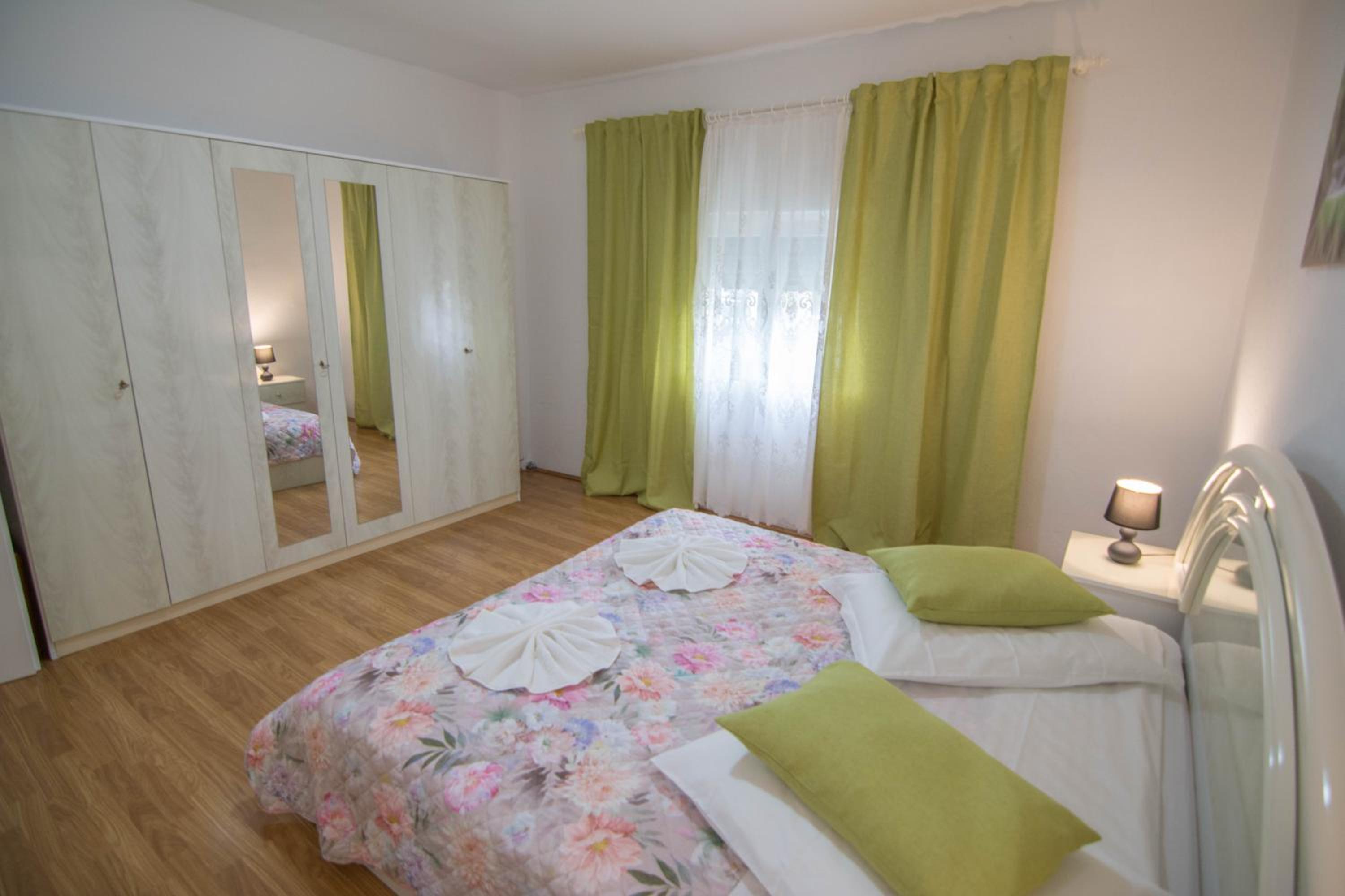 Three-Bedroom Apartment photo 2