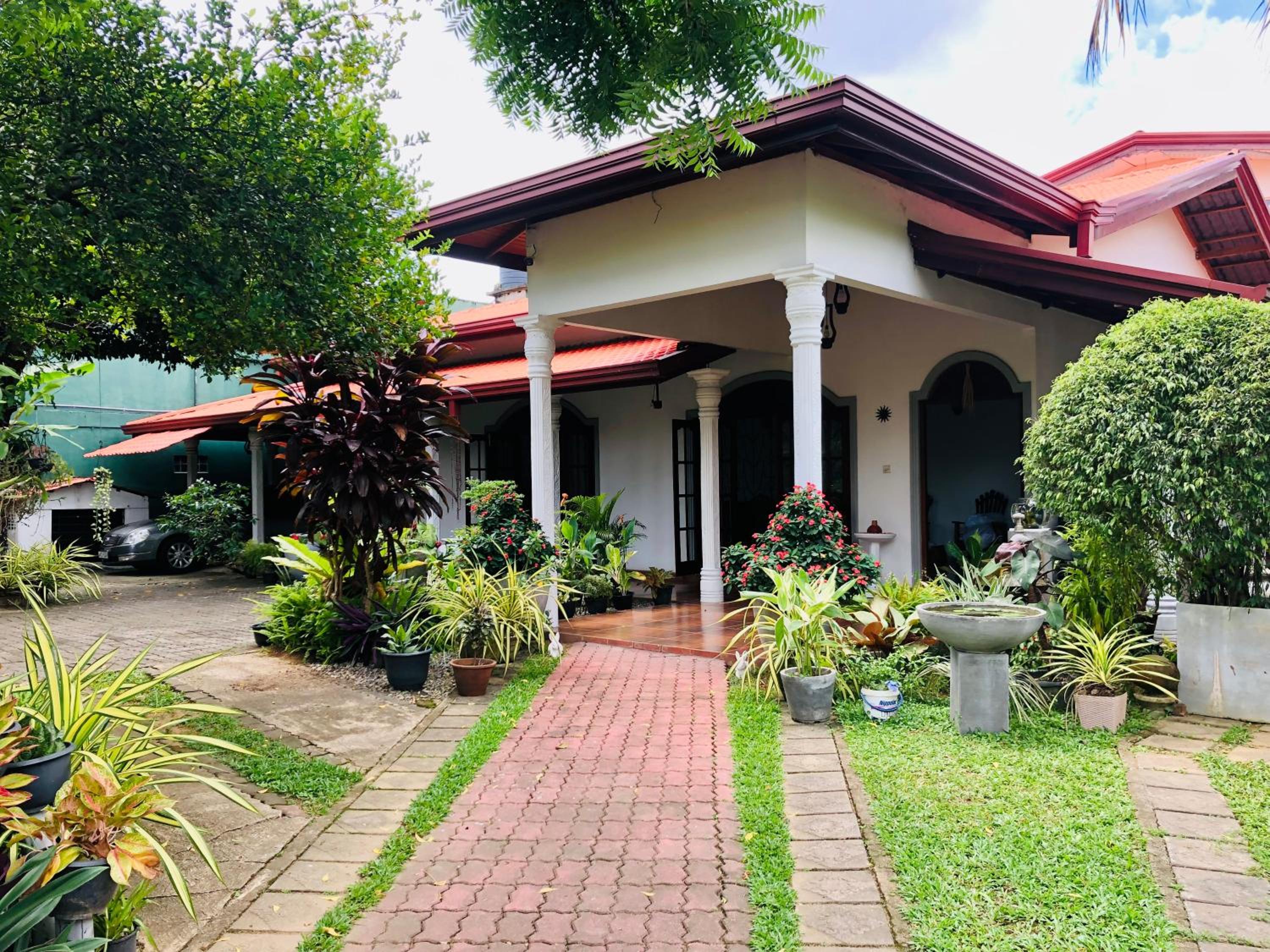 Three-Bedroom Villa photo 2