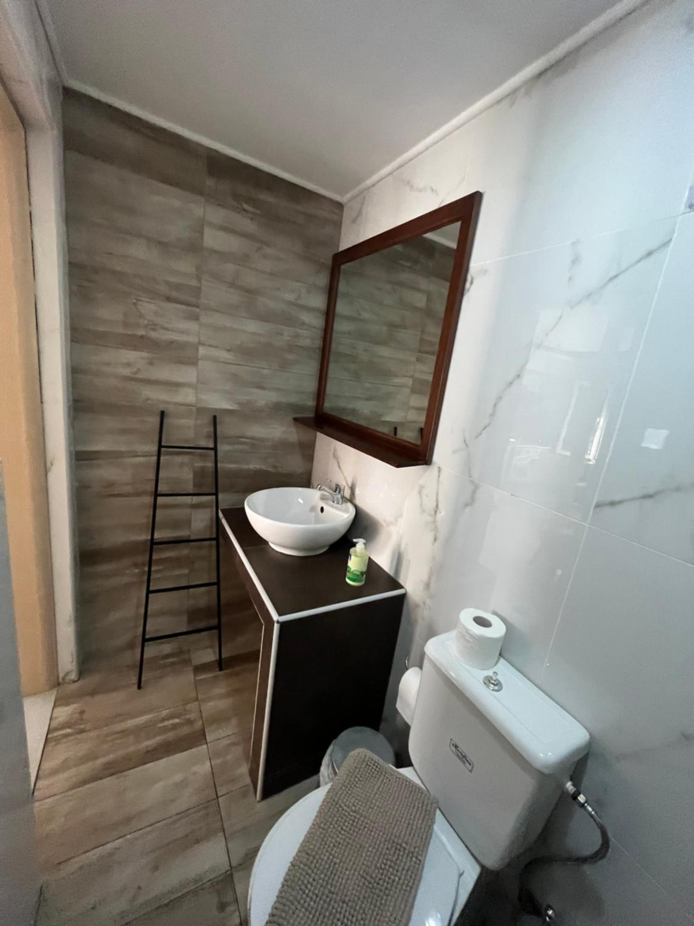 Apartment with Balcony - Photo 16