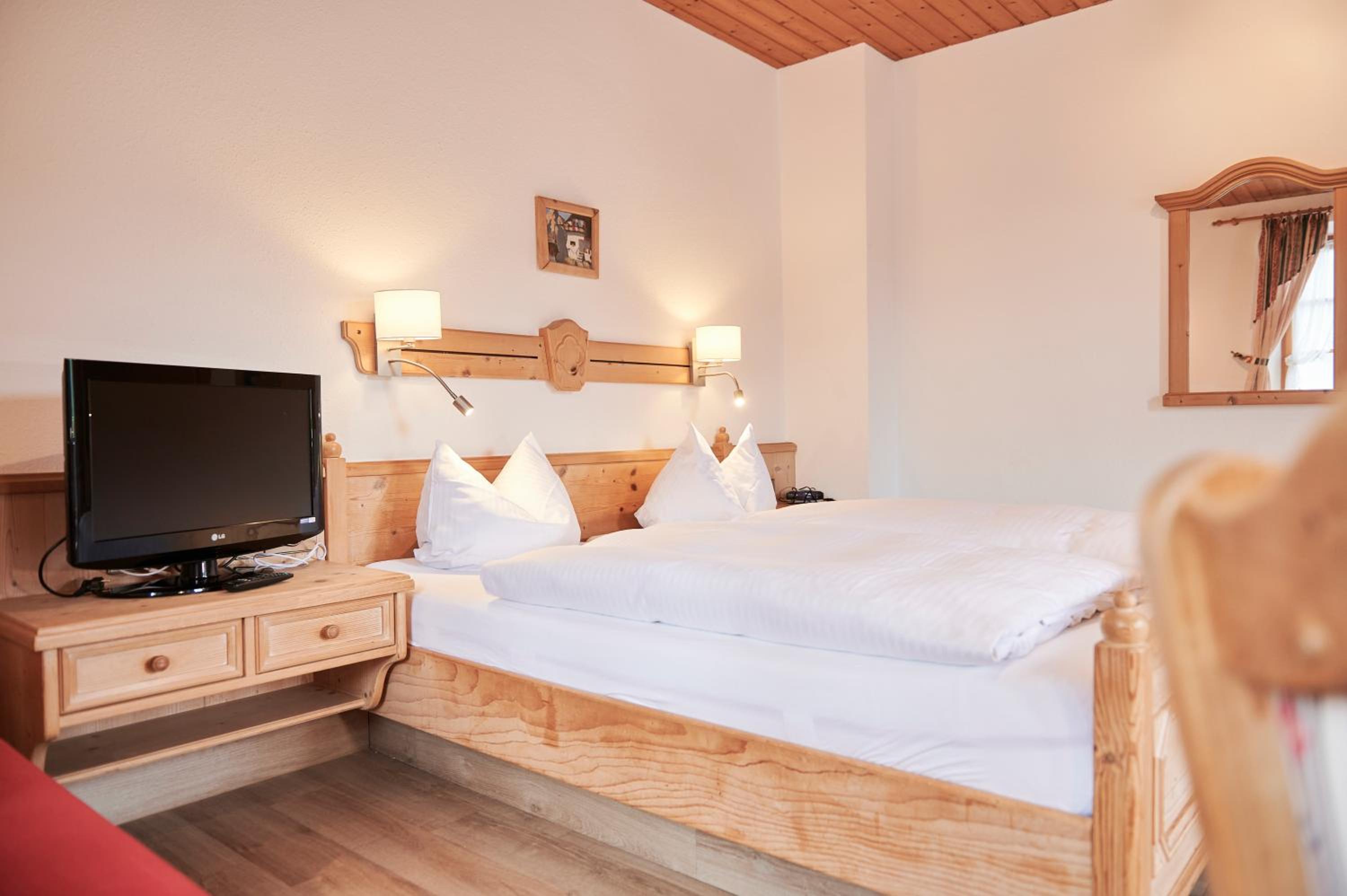Studio Apartment 202 (2 Adults) photo 3