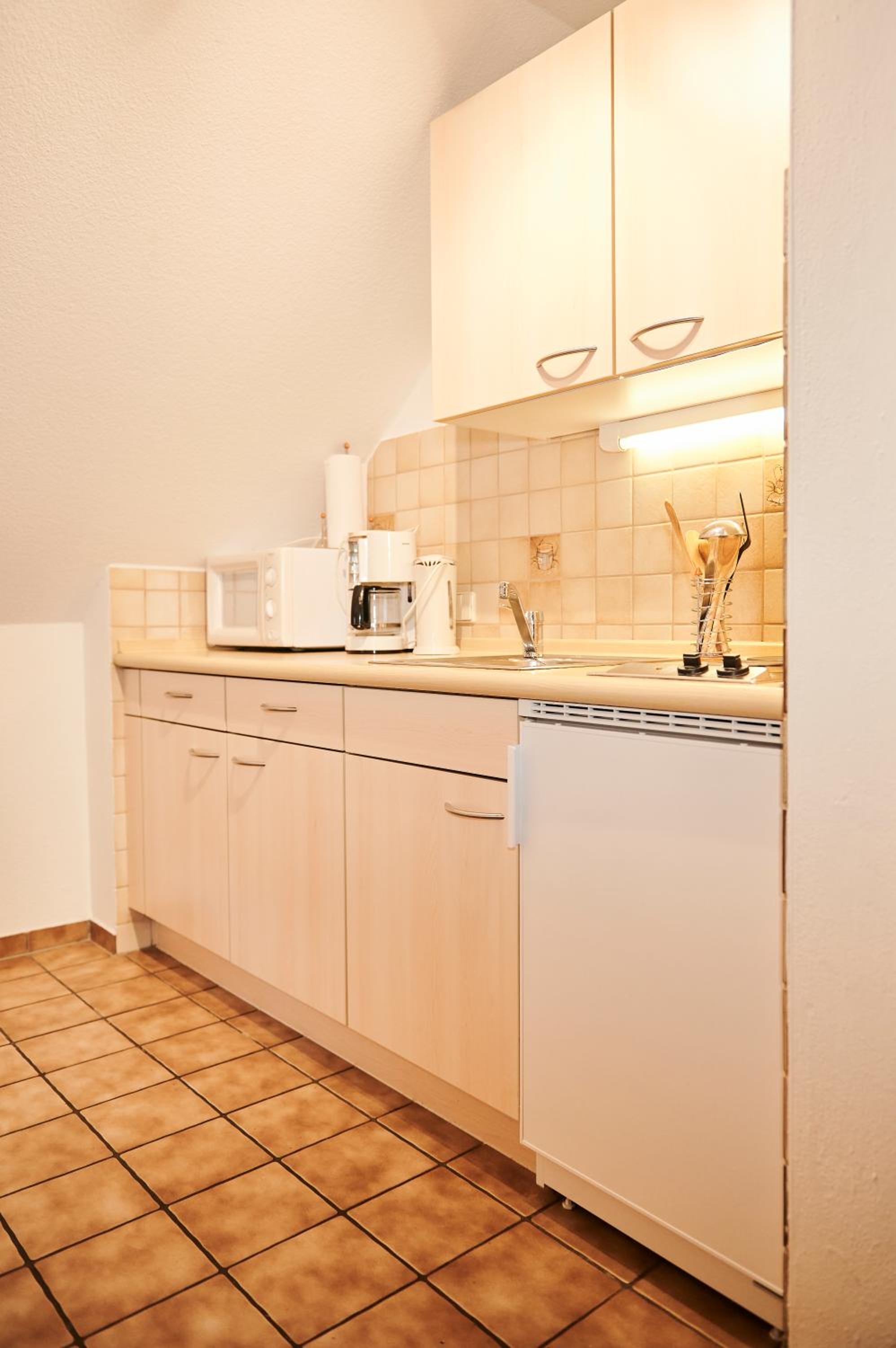 One-Bedroom Apartment 203 (2-4 Adults) photo 2