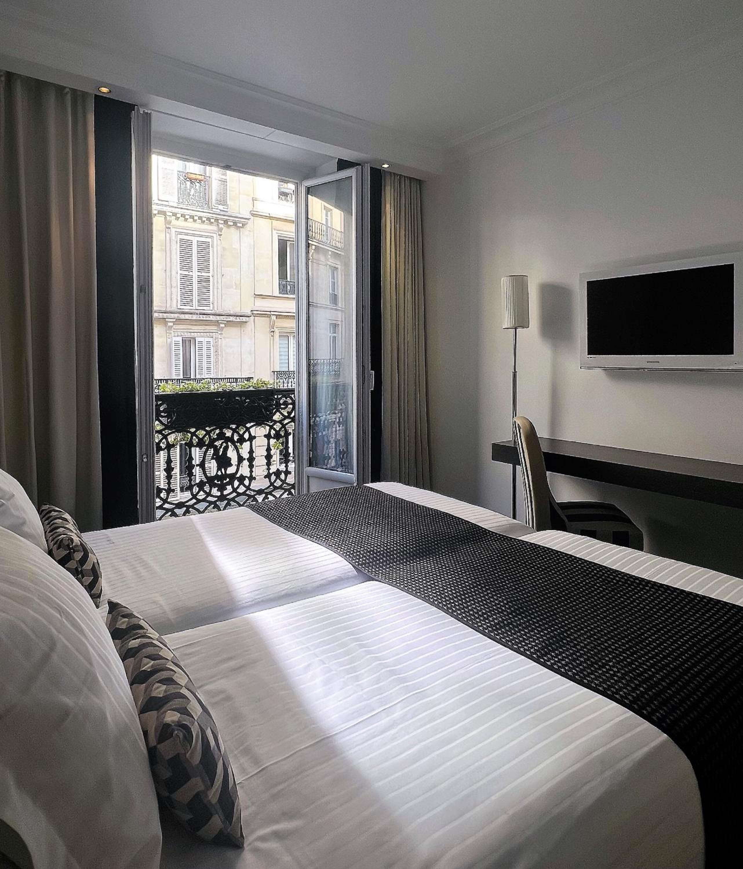 Superior Twin Room photo 3