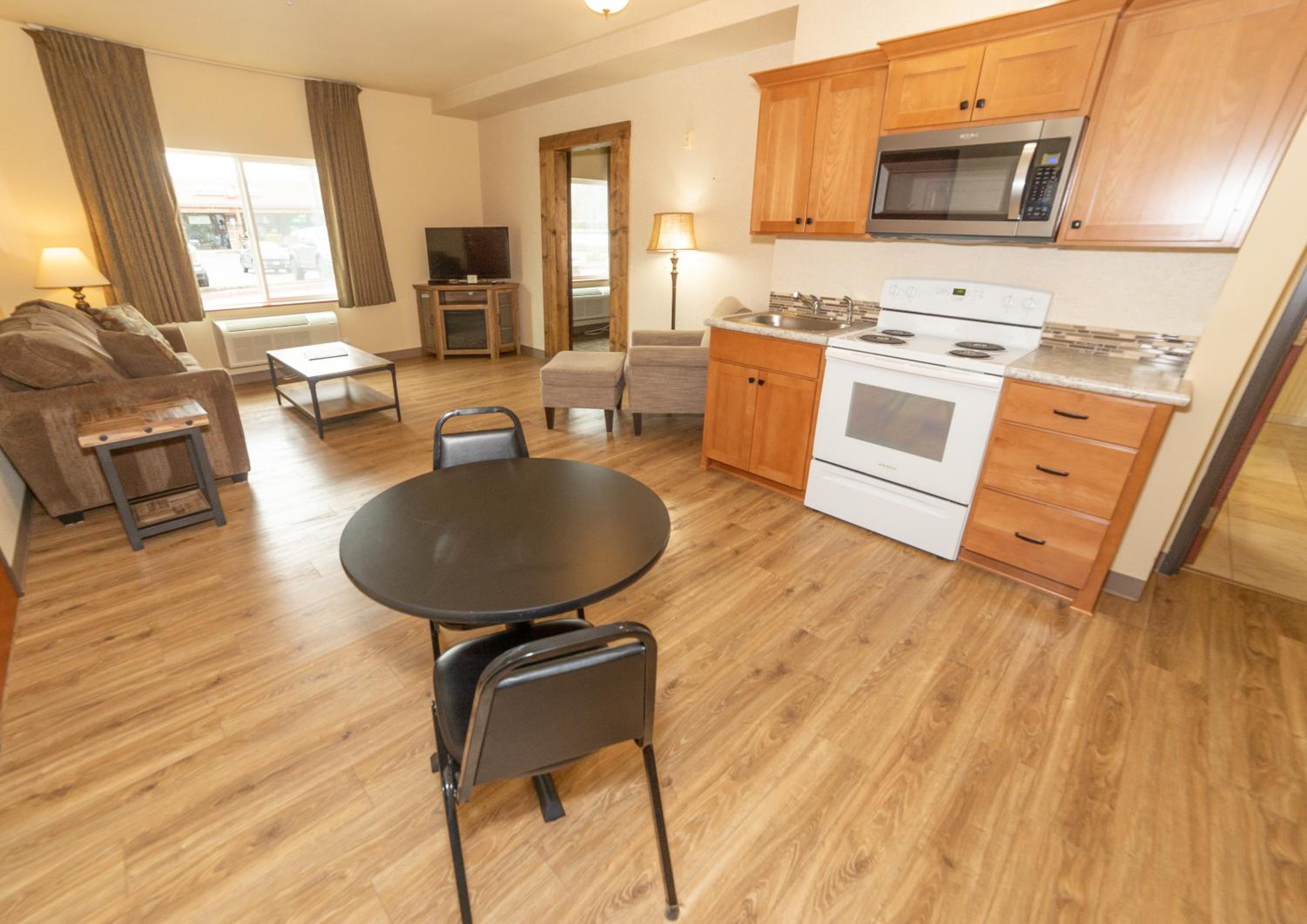 Superior King Suite photo 3