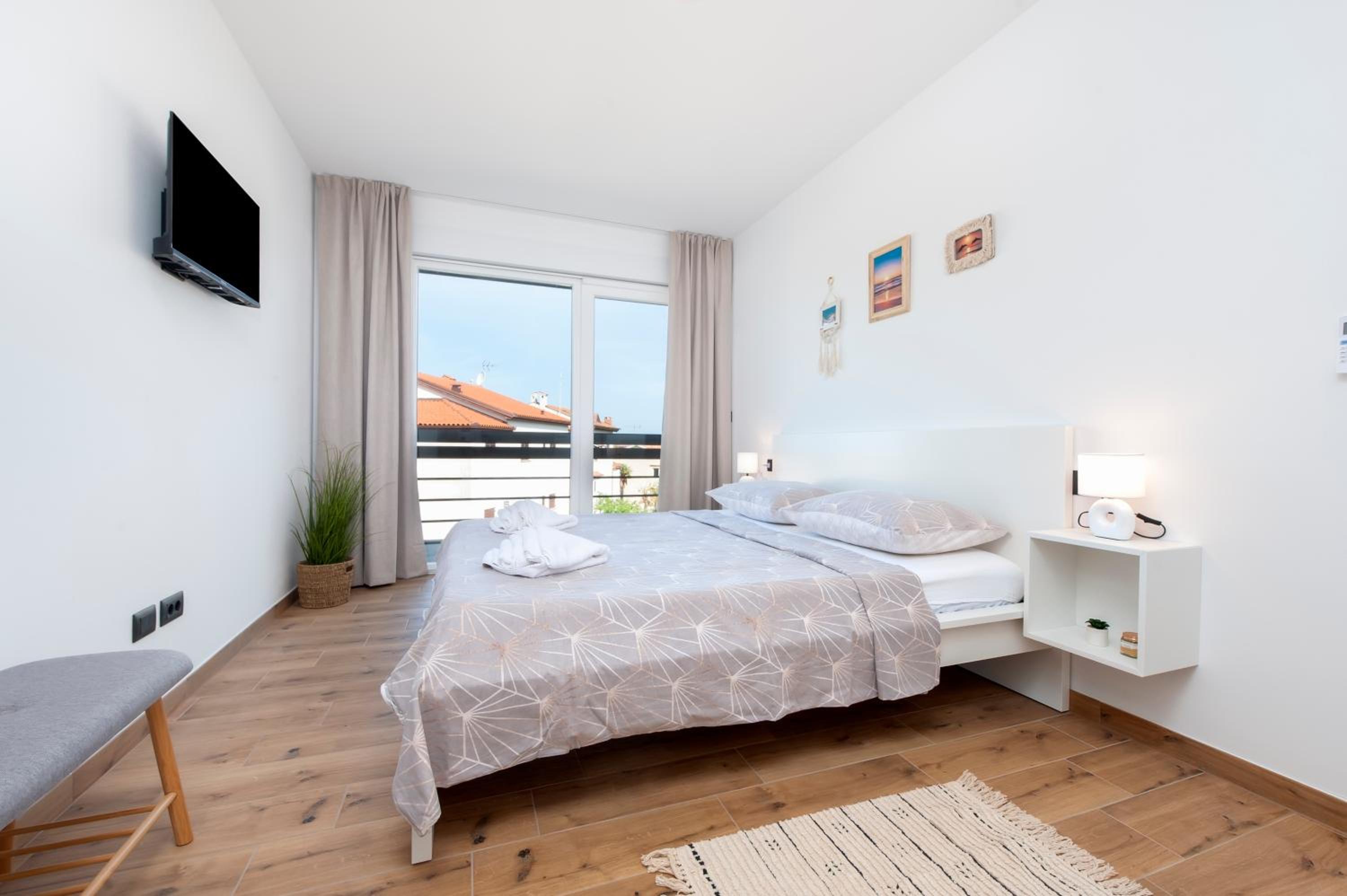 Apartment with Terrace