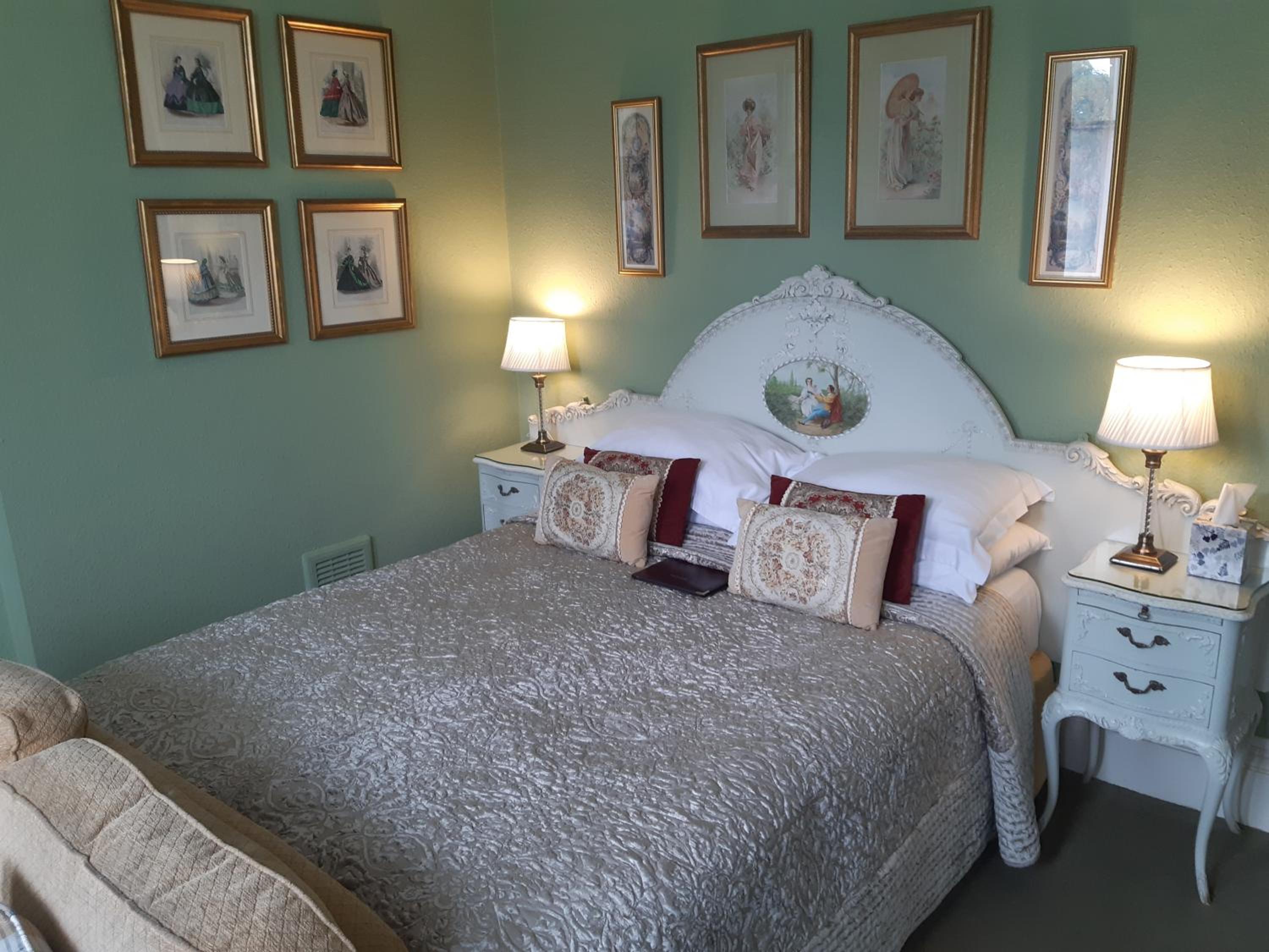 Superior Double Room with Shower - Photo 1