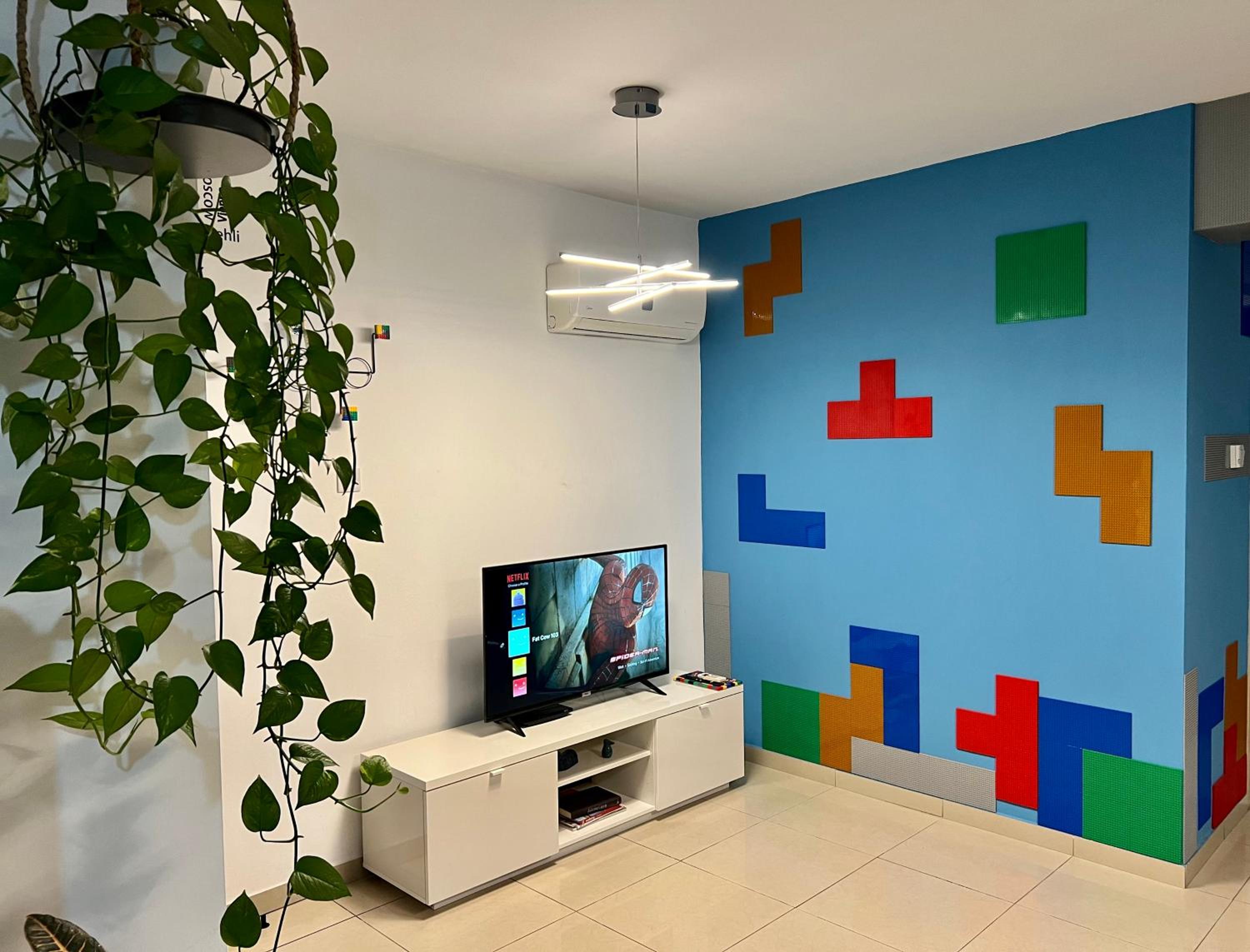 One-Bedroom Apartment - Photo 32