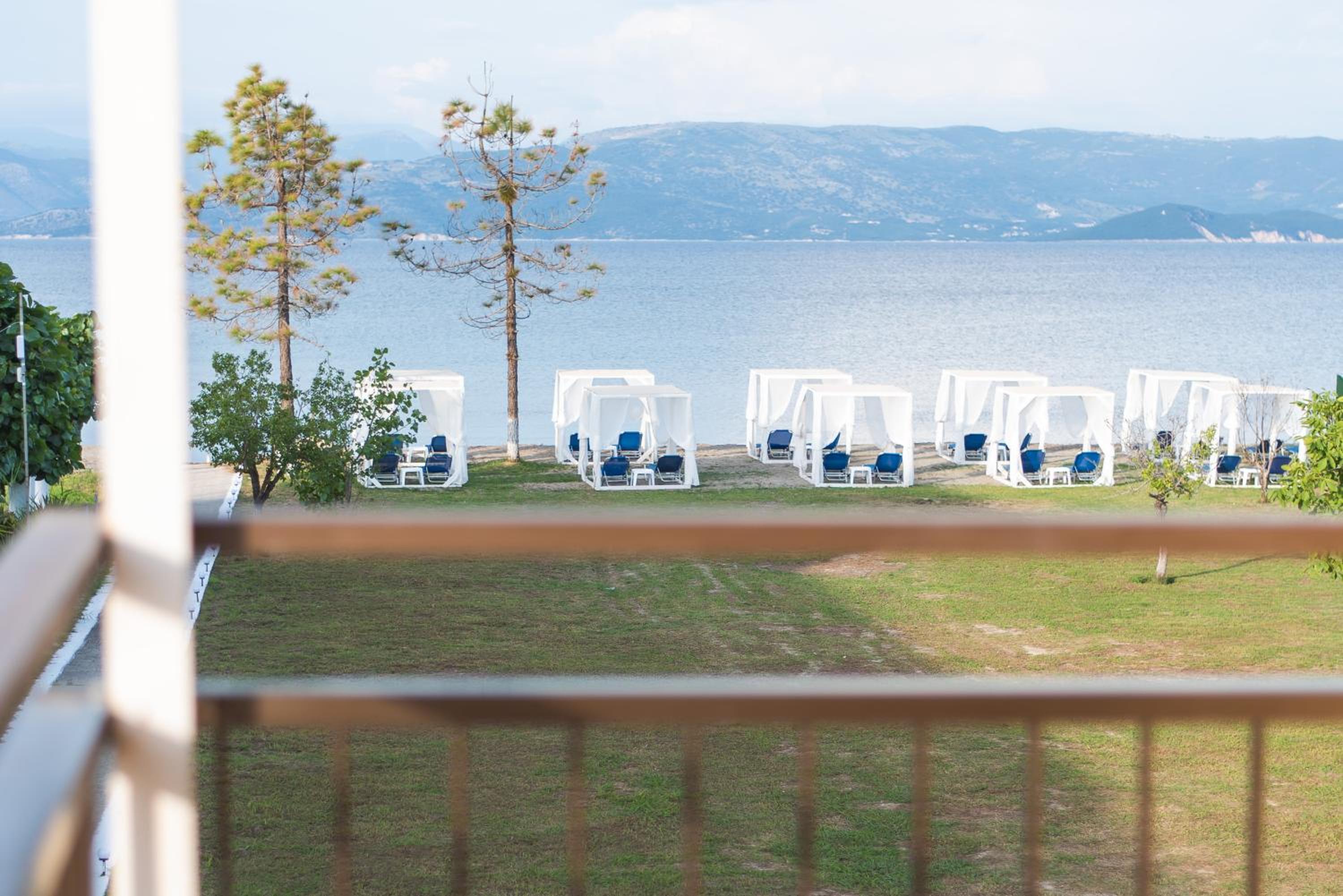 Double Room With Balcony And Sea View photo 2