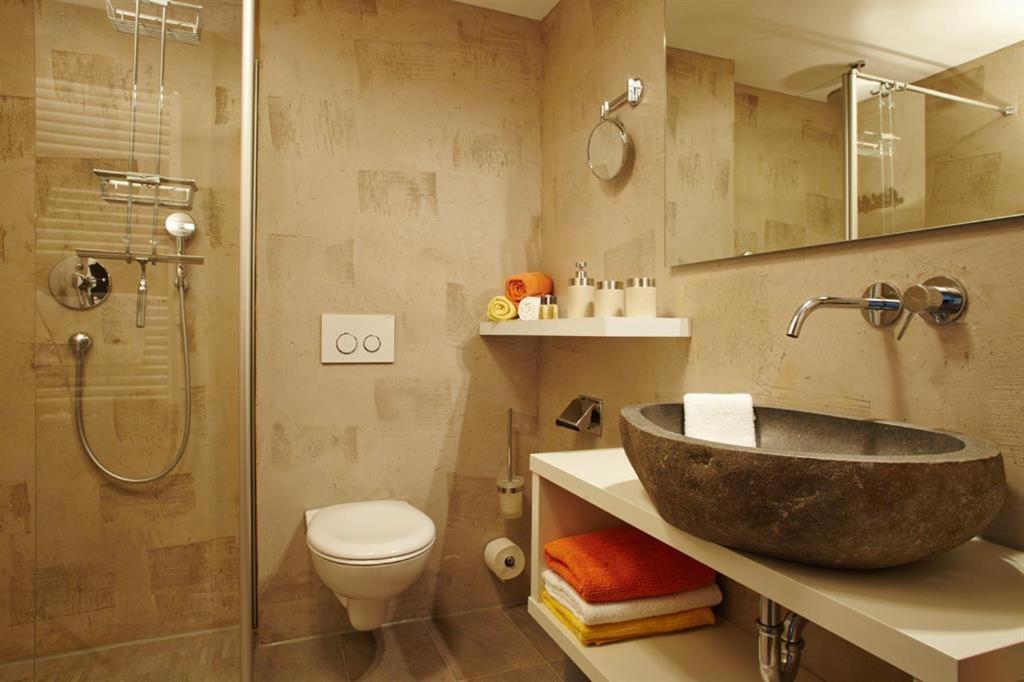 Two-Bedroom Superior Apartment photo 2