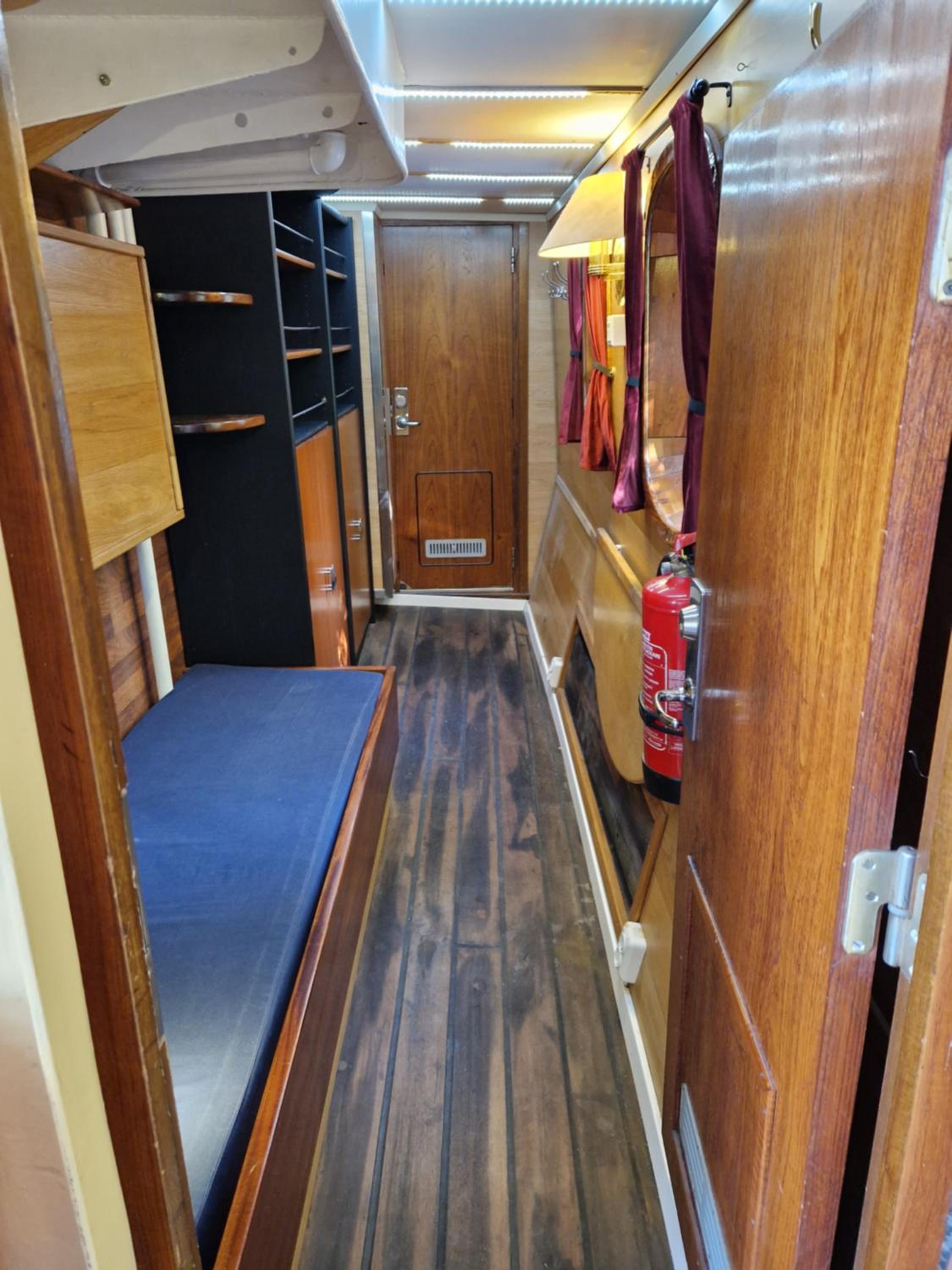 Twin Room with Lake View photo 1