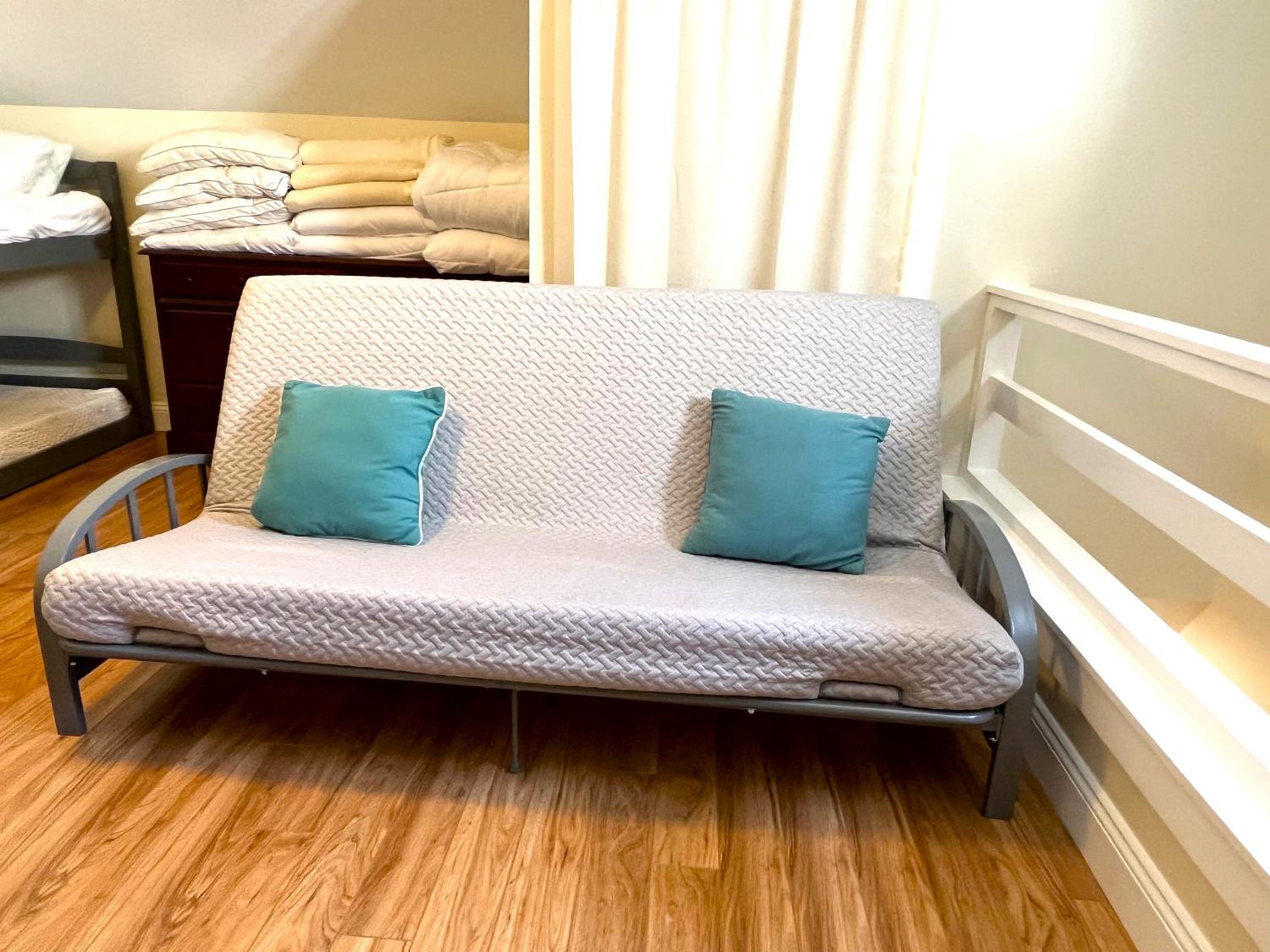 One-Bedroom House photo 1