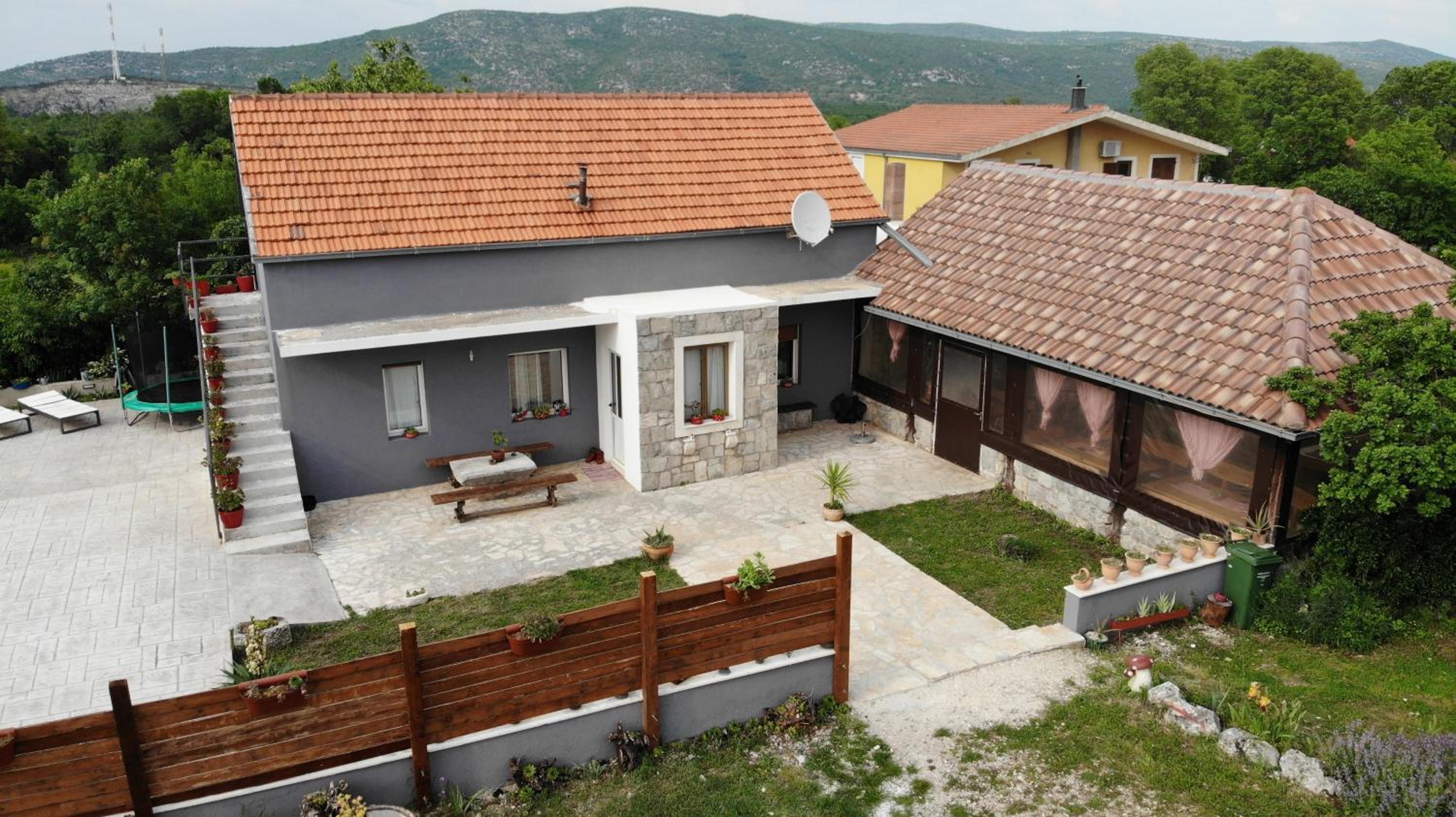 Three-Bedroom House photo 2
