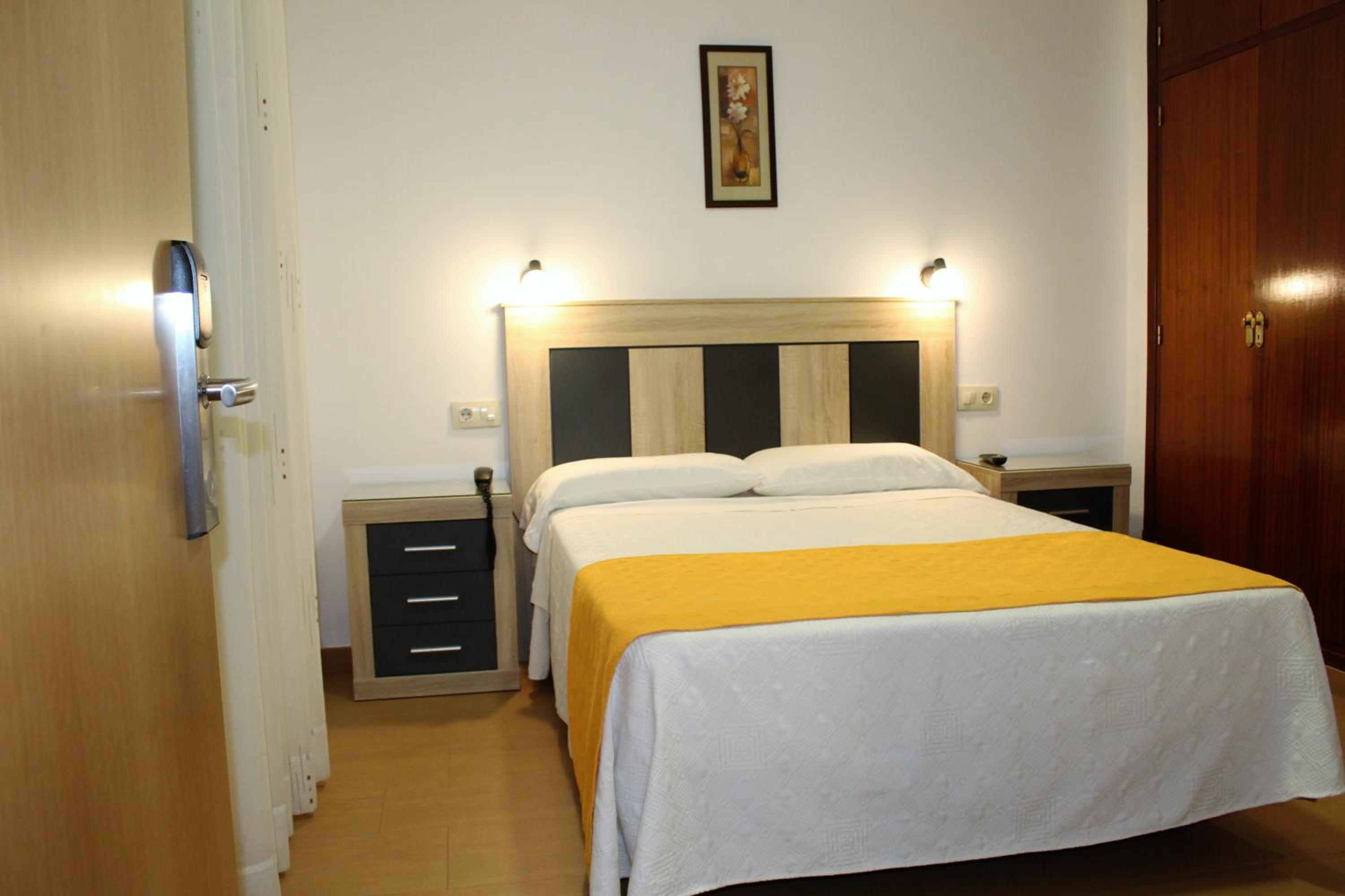 Double Interior - Photo 1
