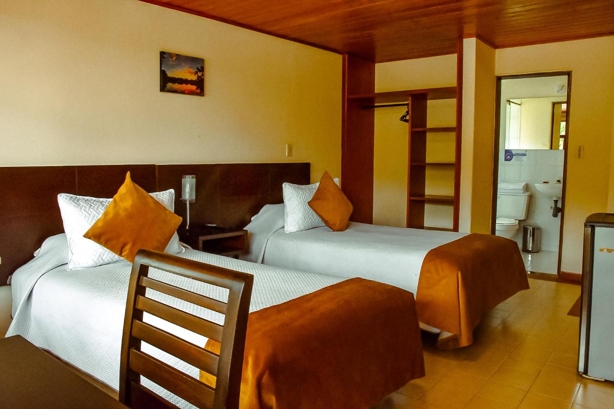 Double or Twin Room photo 2